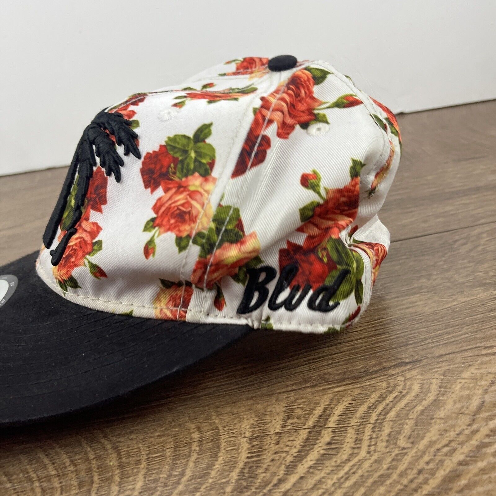 Other Palm Tree Hat Palm Trees White Hat Adjustable Adult Size Hat Size ONE SIZE - 7 Thumbnail