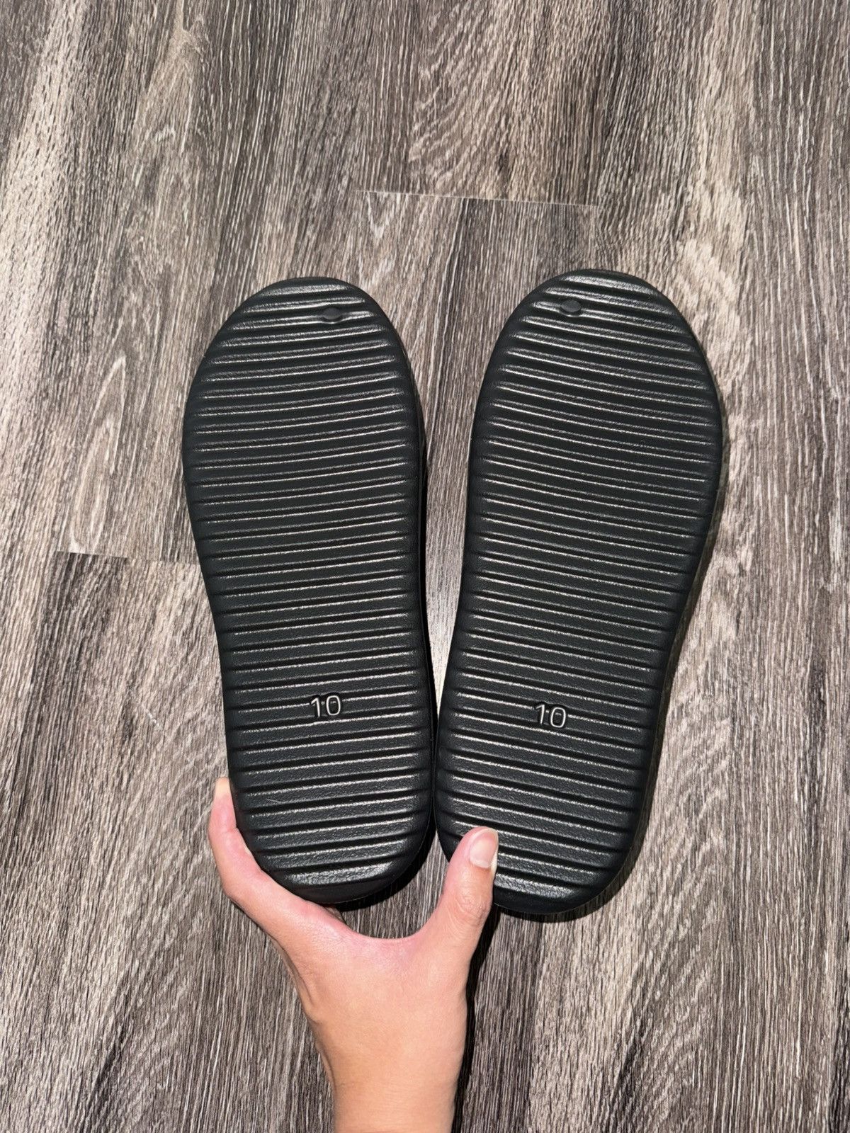 Yeezy Yeezy SL-01 Slip On Size US 10 / EU 43 - 6 Thumbnail