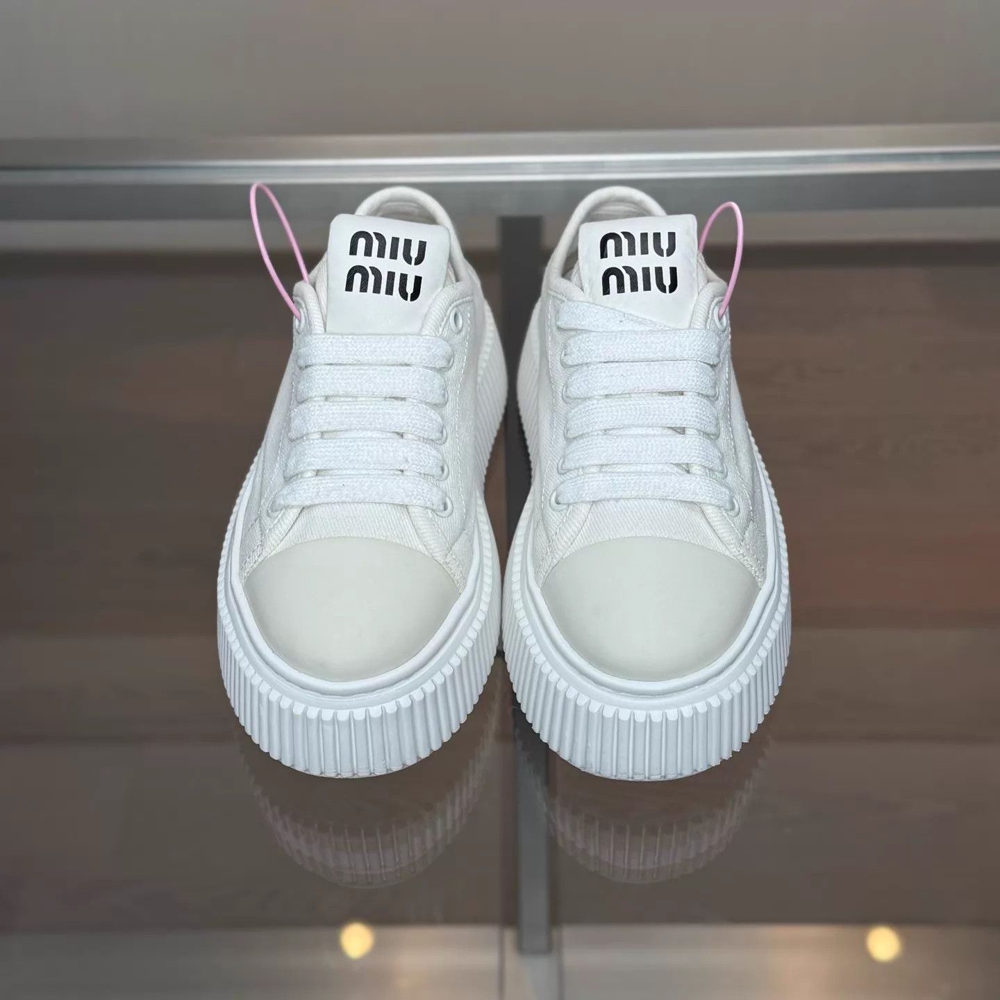 Miu Miu MIU MIU White Canvas Platform Biscuit Shoes Size 38 Size US 7.5 / IT 37.5 - 2 Thumbnail
