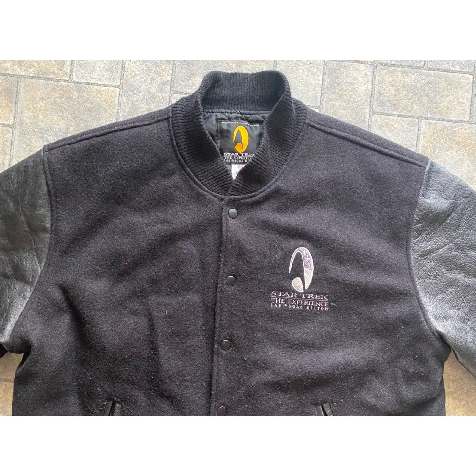 Vintage VINTAGE Star Trek Jacket Varsity Mens L Made in USA Black Wool 1997 Las Vegas Experience Size US L / EU 52-54 / 3 - 4 Thumbnail