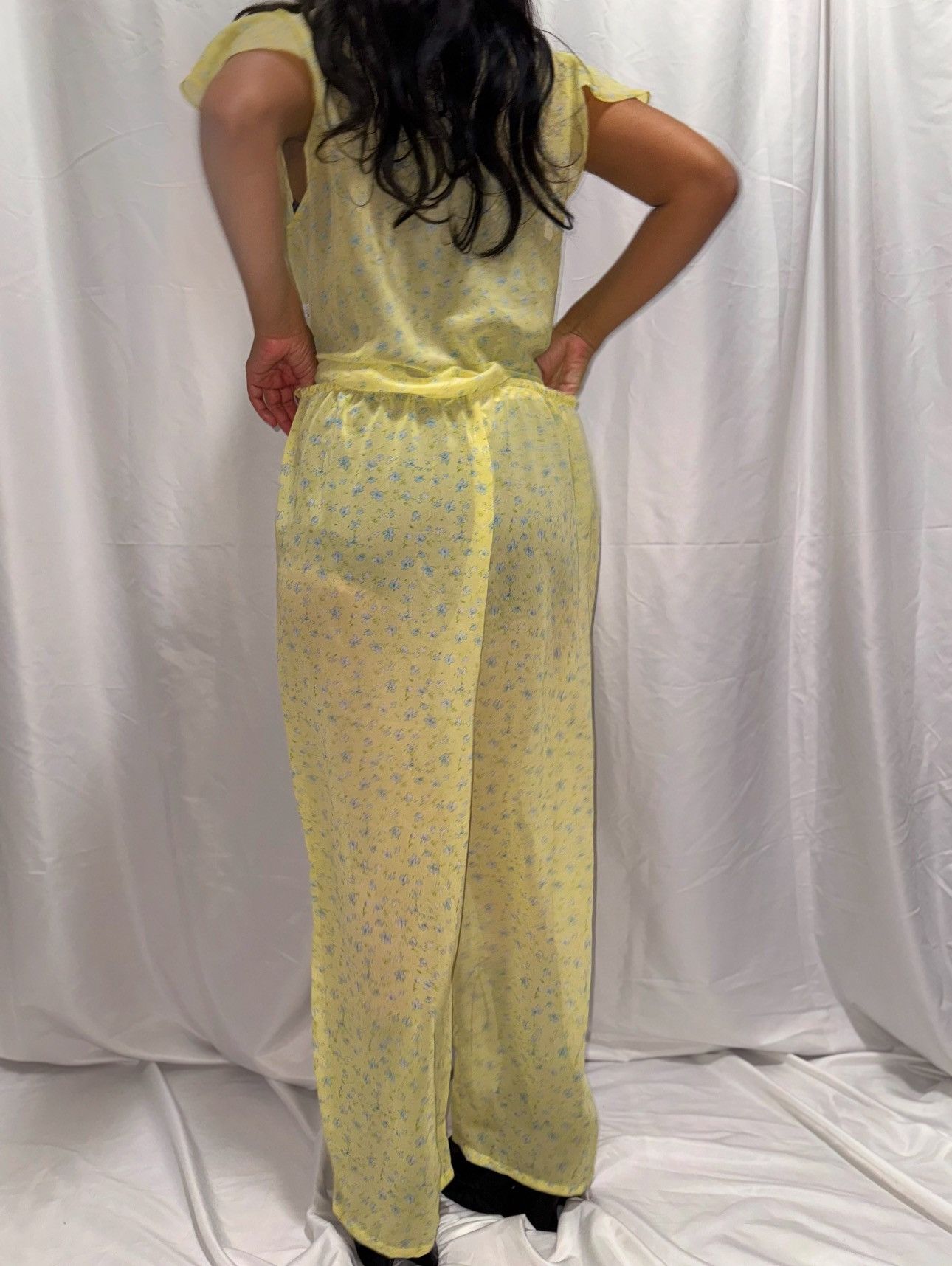 Designer × Other × Vintage Vintage Yellow Pajama Set Size XL Flower Twiggy Cottage Y2k Size ONE SIZE - 3 Thumbnail