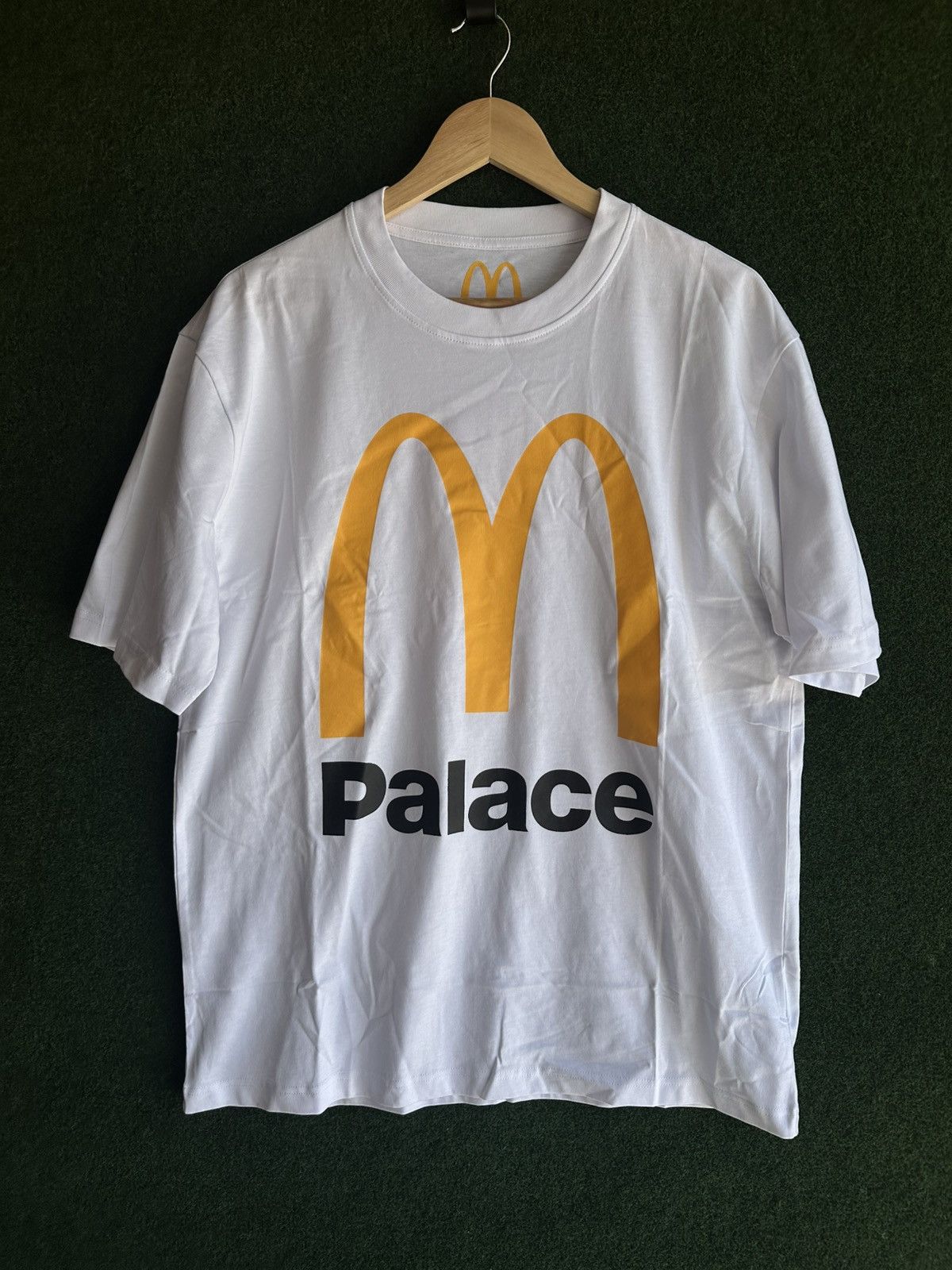 Palace Palace x McDonald’s arch tee Size US XL / EU 56 / 4 - 1 Thumbnail