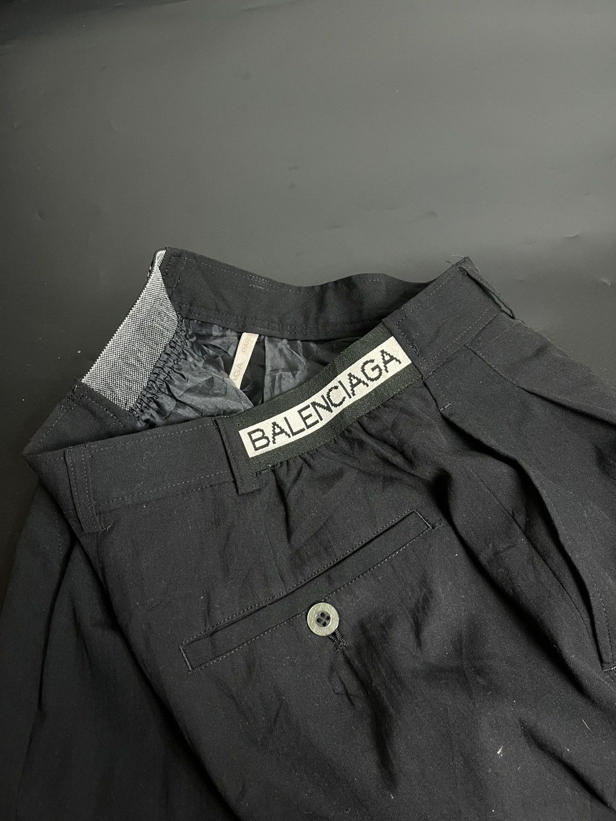 Balenciaga × Designer × Japanese Brand Balenciaga balloon pants Size US 29 - 6 Thumbnail