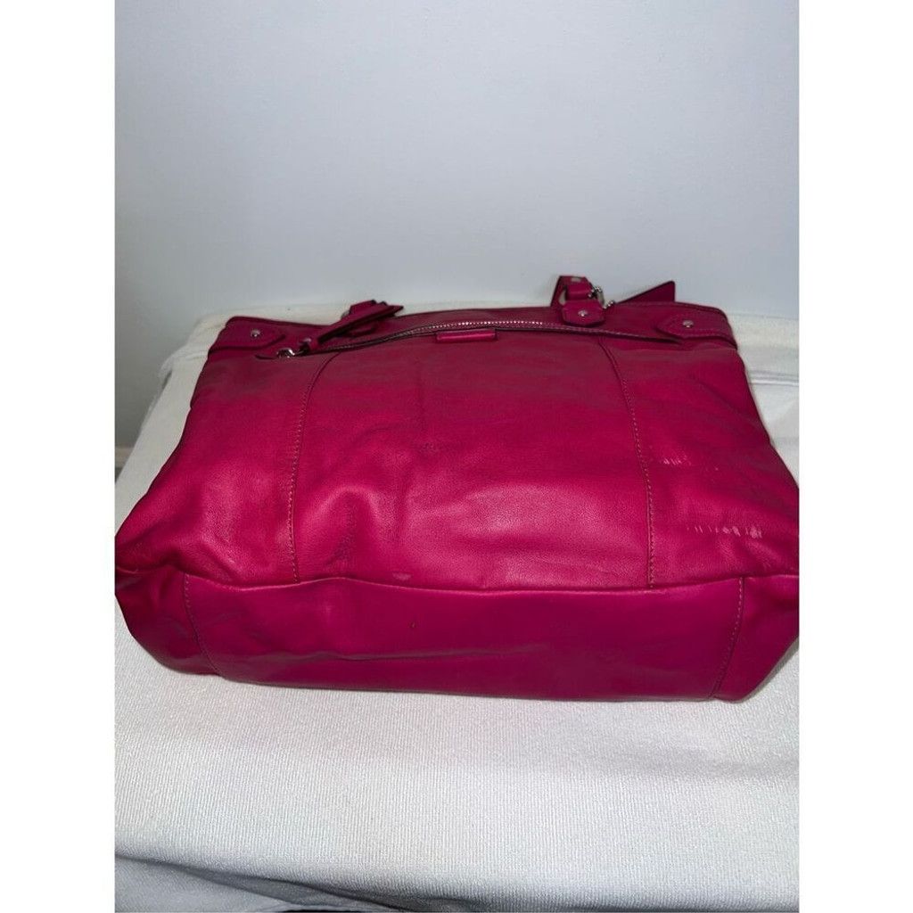Coach VTG COACH Daisy Magenta Leather Emma Shoulder Bag F23973 Size ONE SIZE - 2 Thumbnail