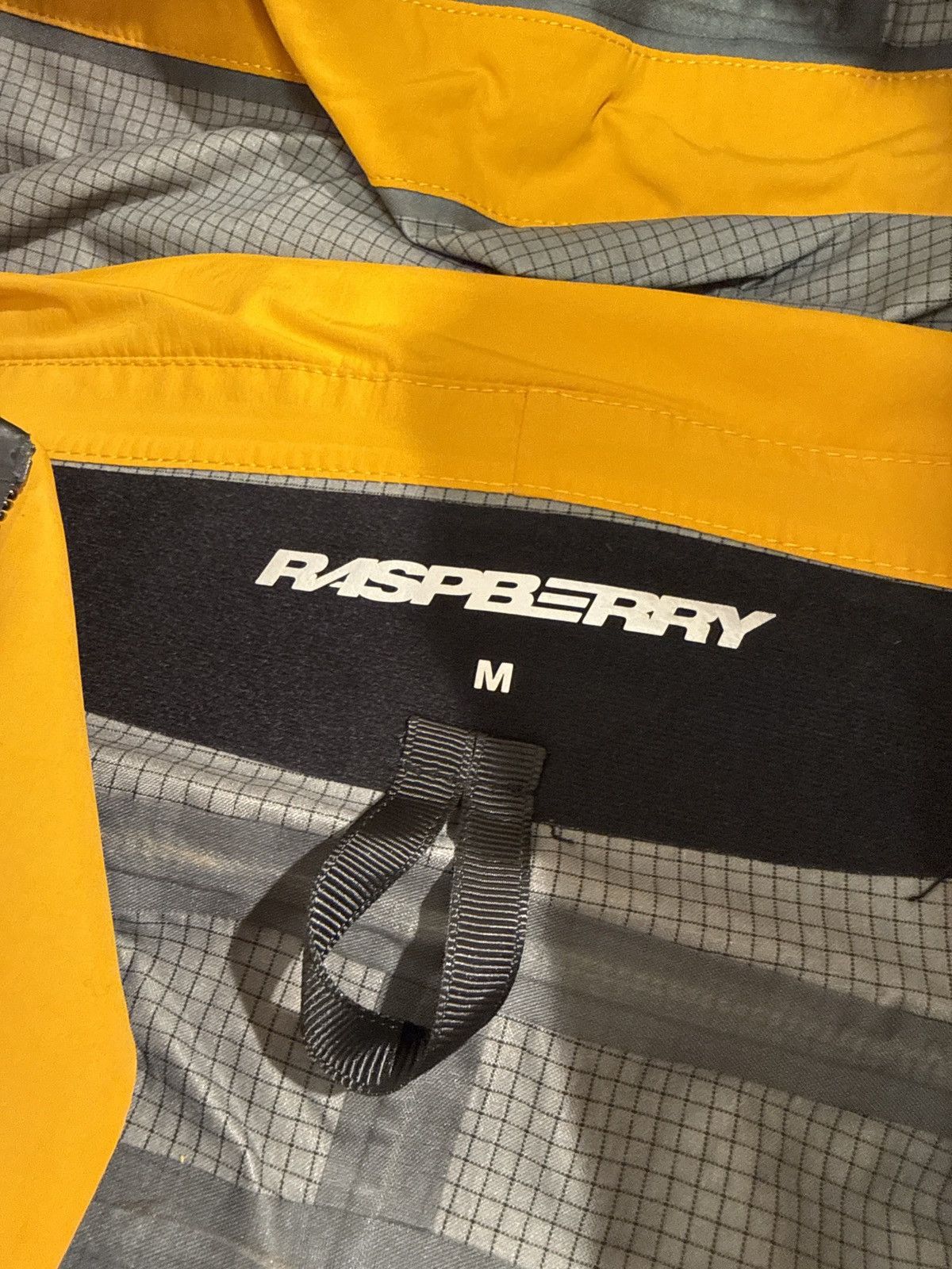 The GV Gallery The GVGallery Raspberry Hills Rasp-Tex Jacket Size US M / EU 48-50 / 2 - 3 Thumbnail