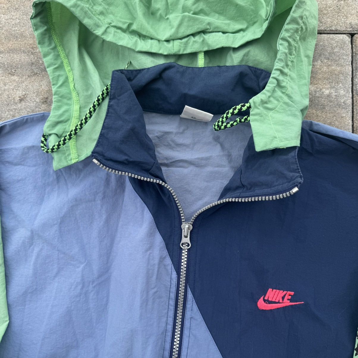 Nike Vintage 90s Nike Nylon Light Zip Windbreaker Track Jacket Size US L / EU 52-54 / 3 - 10 Thumbnail