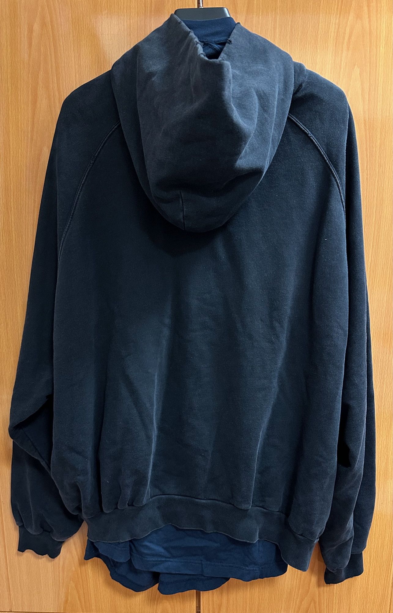 Balenciaga Balenciaga 22FW BB Be Different Hoodie Oversized Size US XL / EU 56 / 4 - 2 Thumbnail