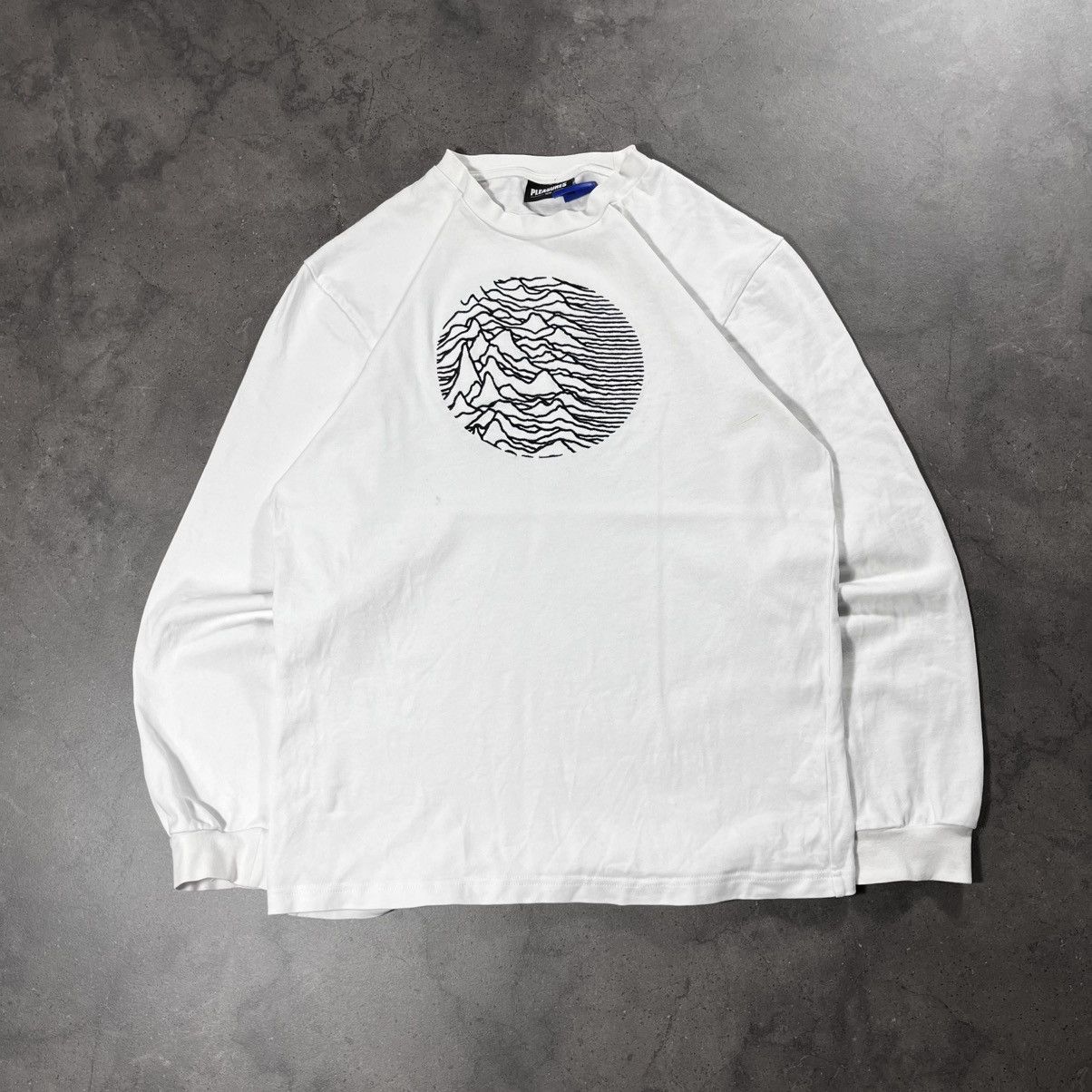 Pleasures Unknown Pleasures Now Vintage Big Logo Longsleeve Tee Tshirt Size US M / EU 48-50 / 2 - 10 Thumbnail