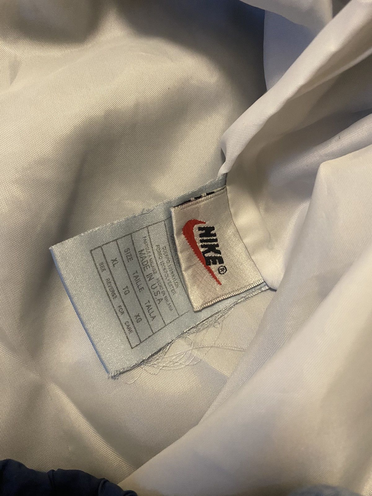 Nike × Vintage Vintage 1990’s Nike (nylon) Pants Size US 37 - 4 Thumbnail