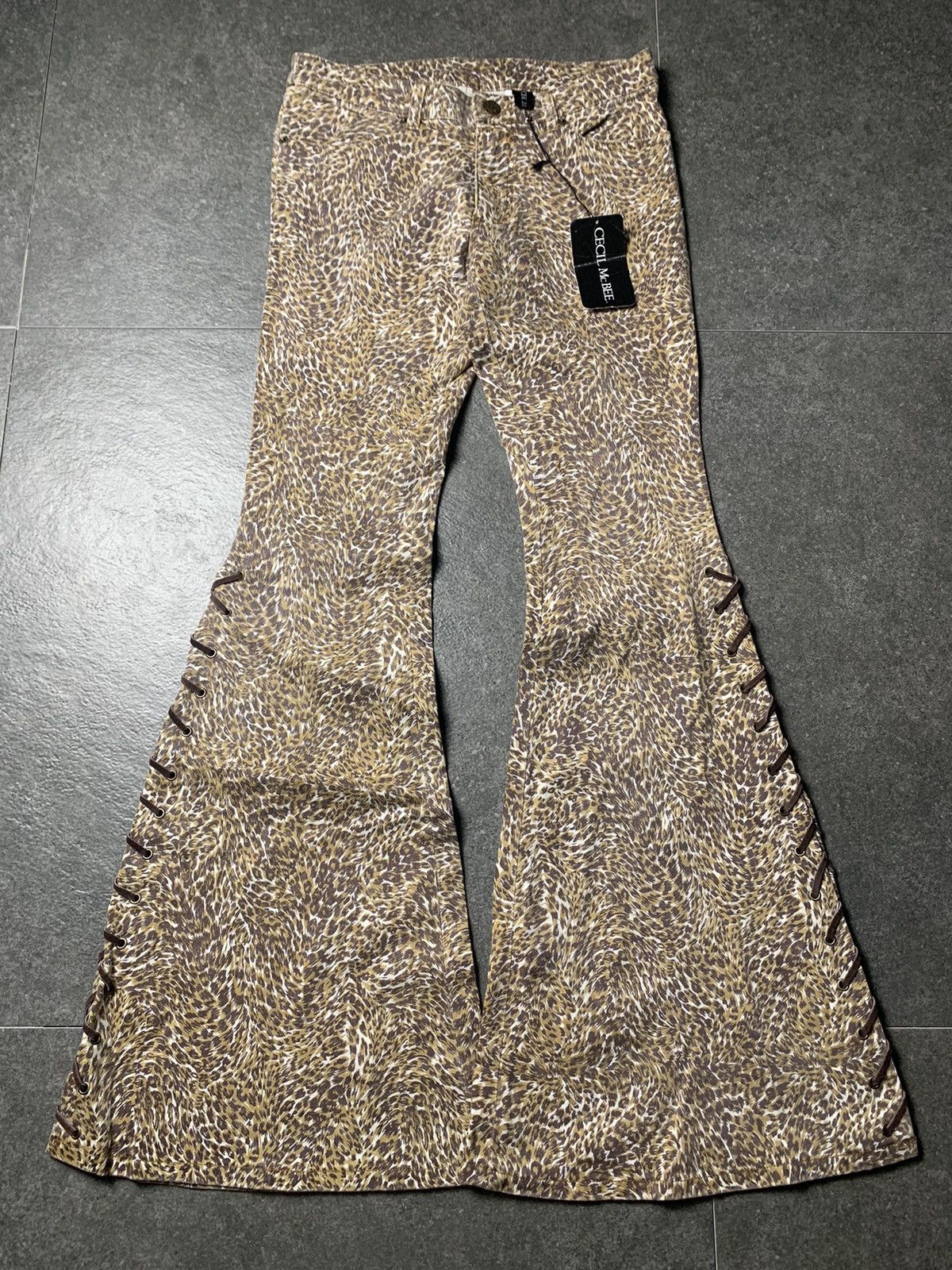If Six Was Nine × Japanese Brand × Le Grande Bleu (L.G.B.) Cecil McBee Leopard Lace-Up Super Flared Pants Size 29" - 2 Thumbnail