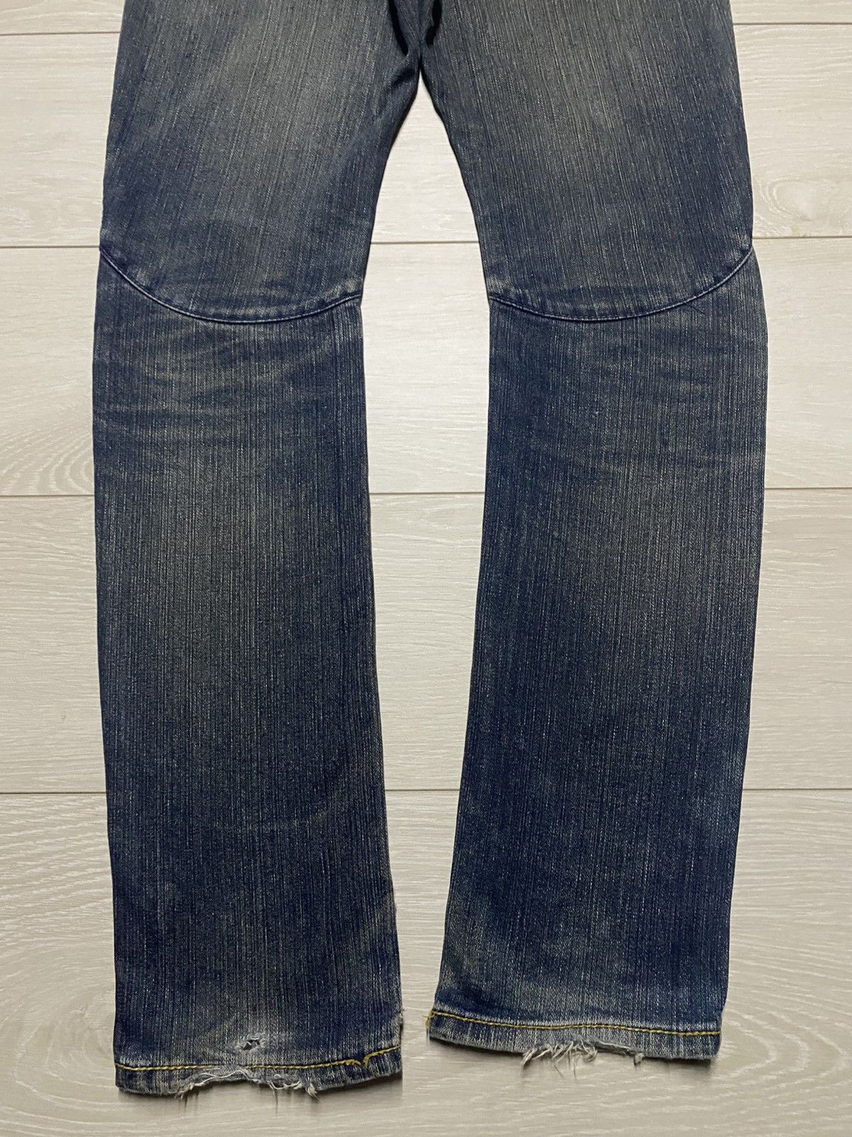 Japanese Brand Vintage Japanese Brand Mud Wash Curve Leg Slim Jeans Size US 33 - 6 Thumbnail