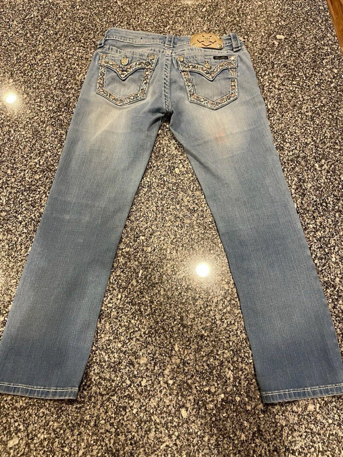 Designer Miss Me Signature Crop Sz 28 Jeans Pants (A4) Size 28" / US 6 / IT 42 - 4 Thumbnail