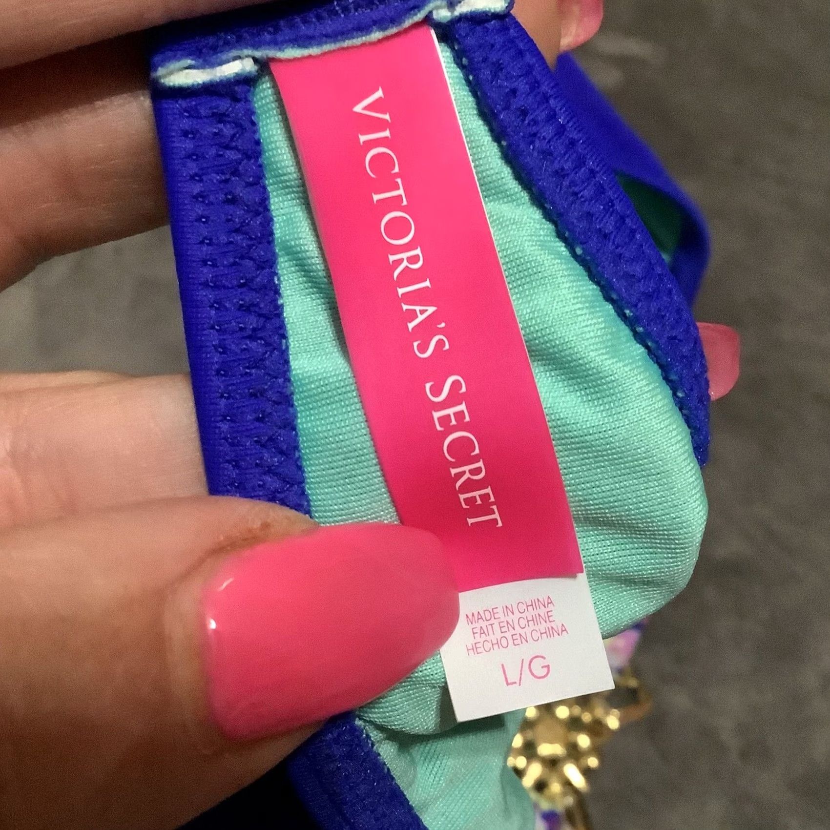 Victoria's Secret Victoria's Secret Bikini Top L Multicolor Halter Beaded Glitter Rhinestone Sequin Stone Floral Boho Aloha Beach Size ONE SIZE - 6 Thumbnail