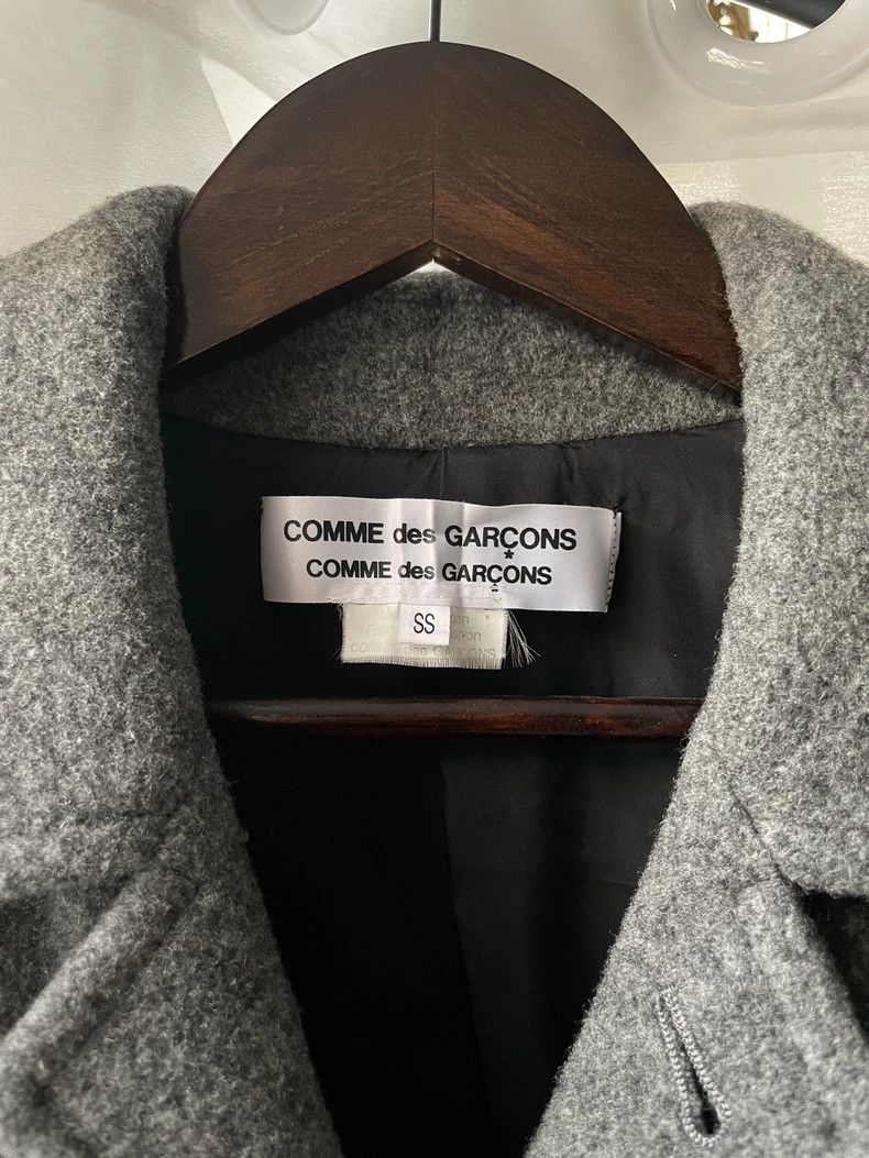 Comme des Garcons Comme des Garçons size ss Medieval women's wool overcoat Size S / US 4 / IT 40 - 5 Thumbnail