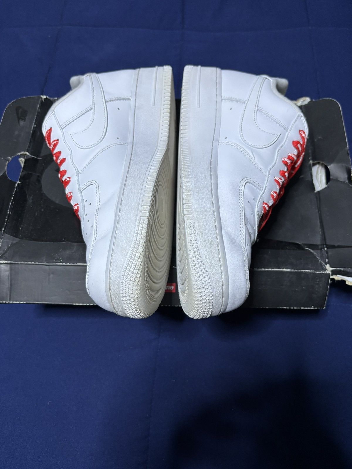 Nike Supreme x Nike Air Force 1 Low Box Logo White 2020 Size 9.5 Size US 9.5 / EU 42-43 - 3 Thumbnail