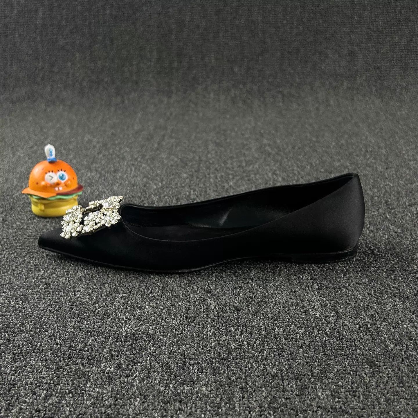 Roger Vivier Roger Vivier Satin Crystal Buckle Flats 36 Size US 5.5 / IT 35.5 - 3 Thumbnail