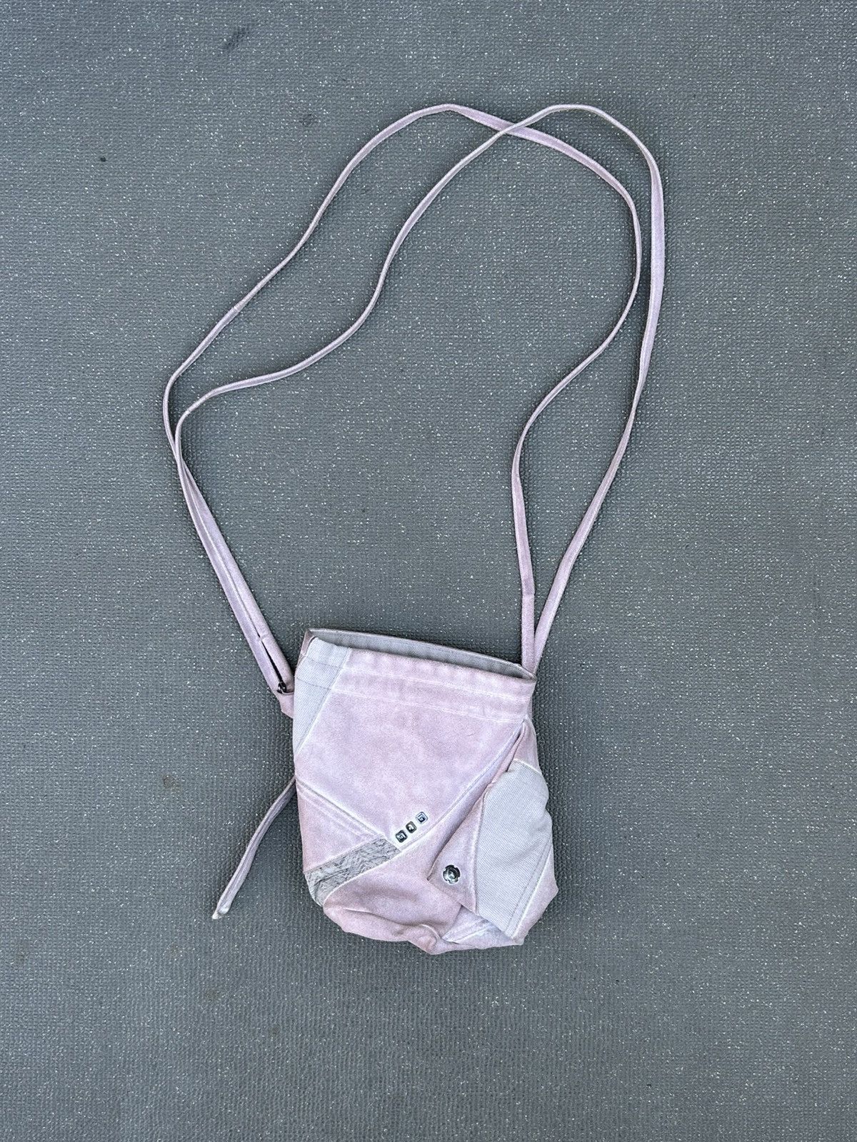 Kiko Kostadinov Kiko Kostadinov oren extendable pink pouch bag quiver Size ONE SIZE - 1 Thumbnail