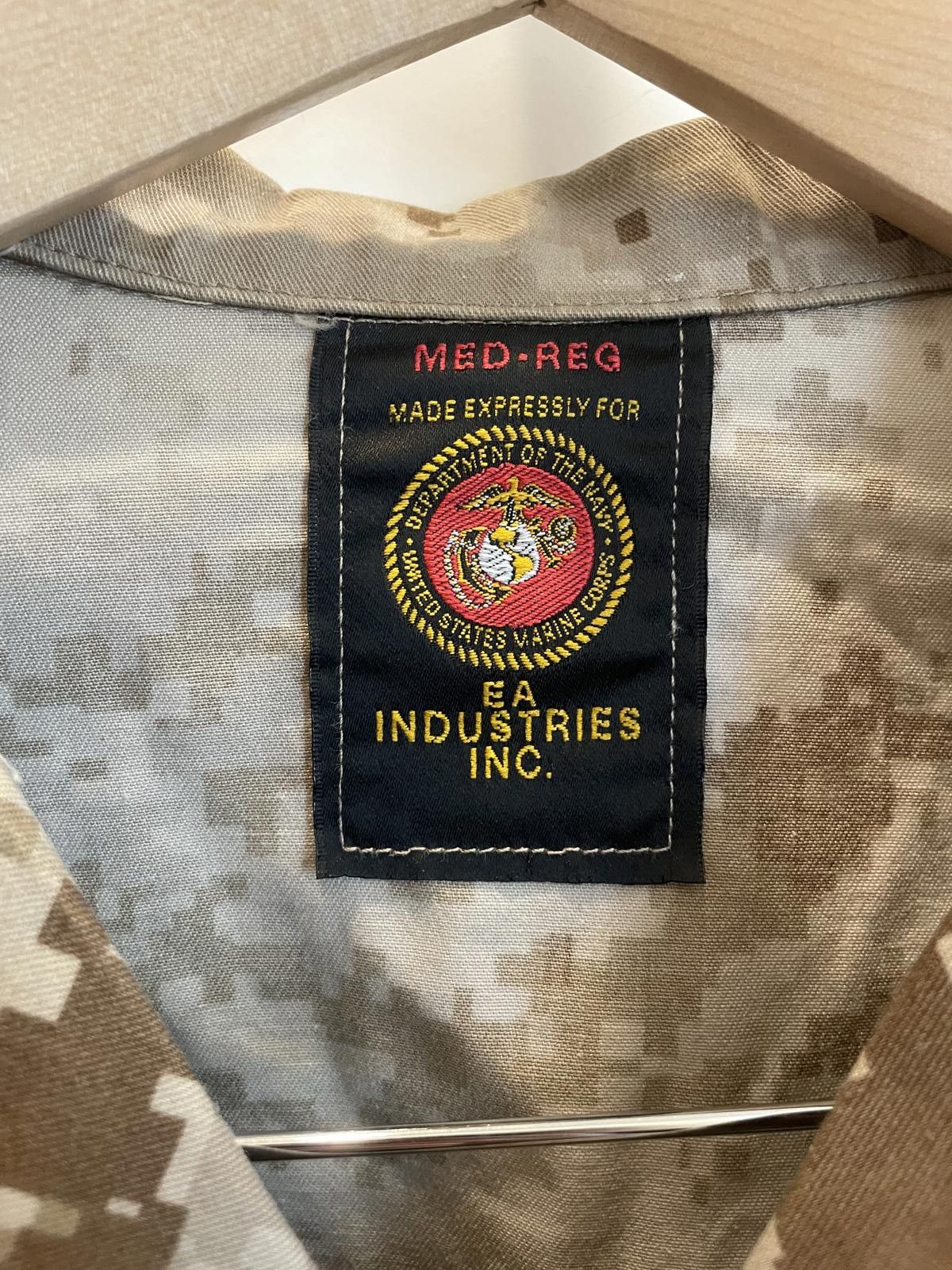 Designer USMC Desert MARPAT Camouflage Blouse MCCUU Medium Regular EA Size ONE SIZE - 2 Thumbnail