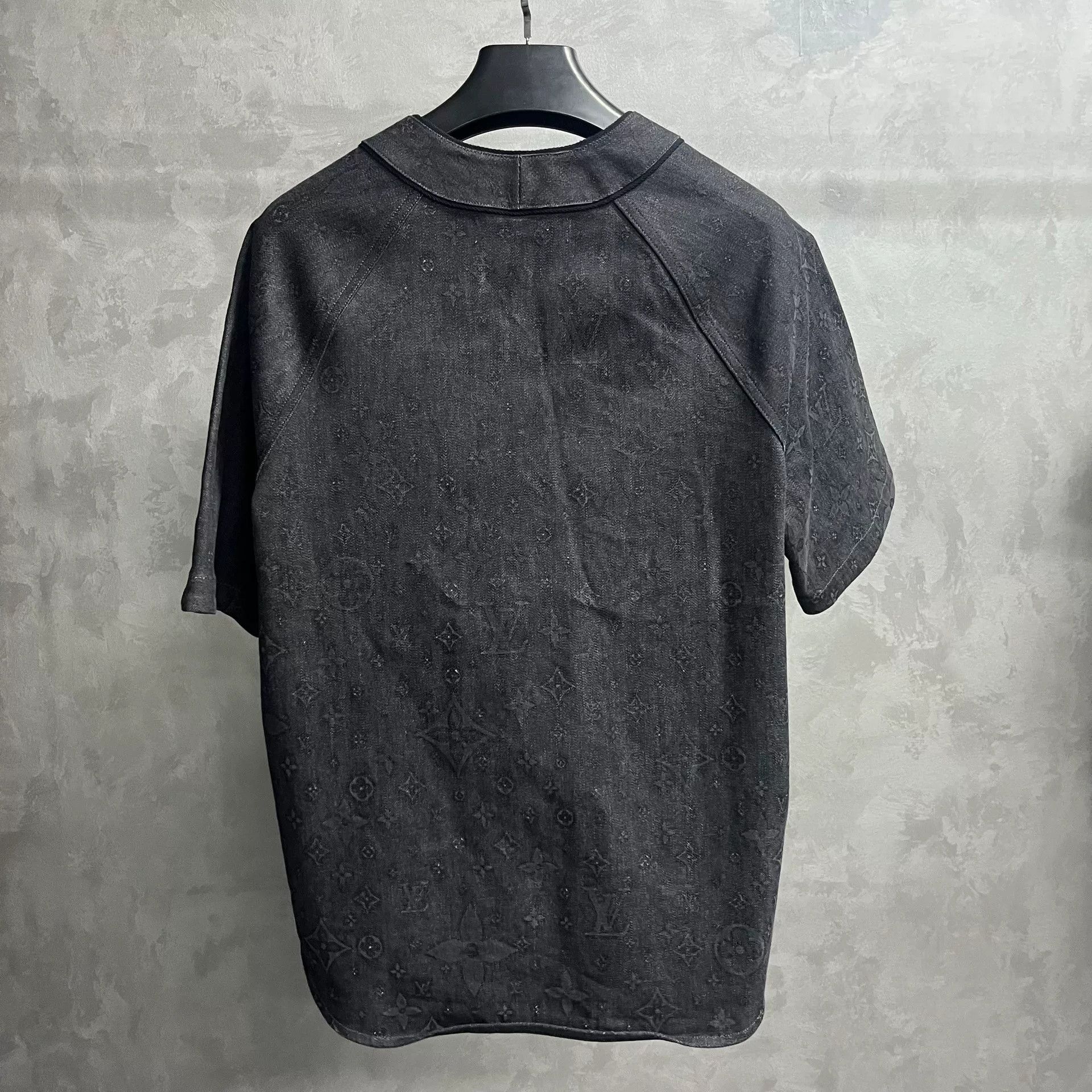 Louis Vuitton Louis Vuitton Black Short-Sleeve Shirt Size US S / EU 44-46 / 1 - 2 Thumbnail