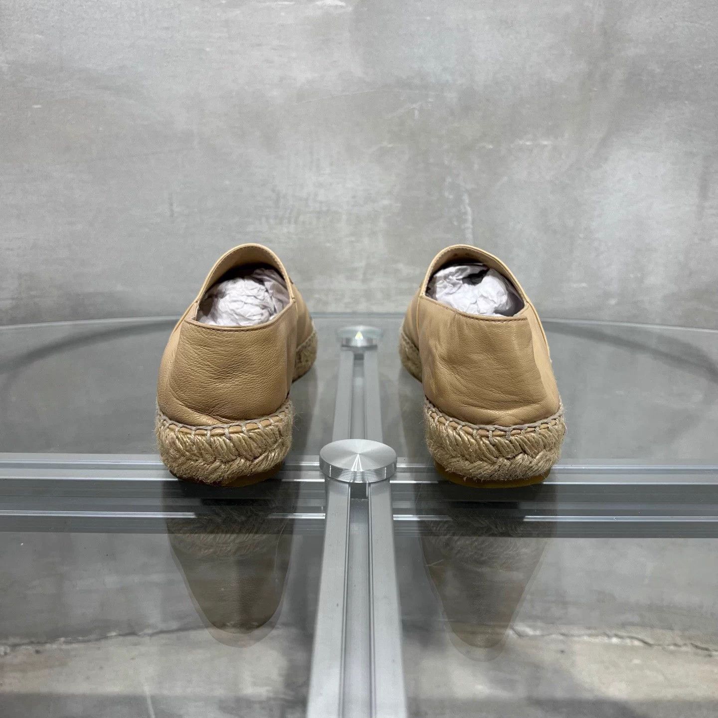 Chanel Chanel beige deck shoes 38 EU Size US 7 / IT 37 - 6 Thumbnail