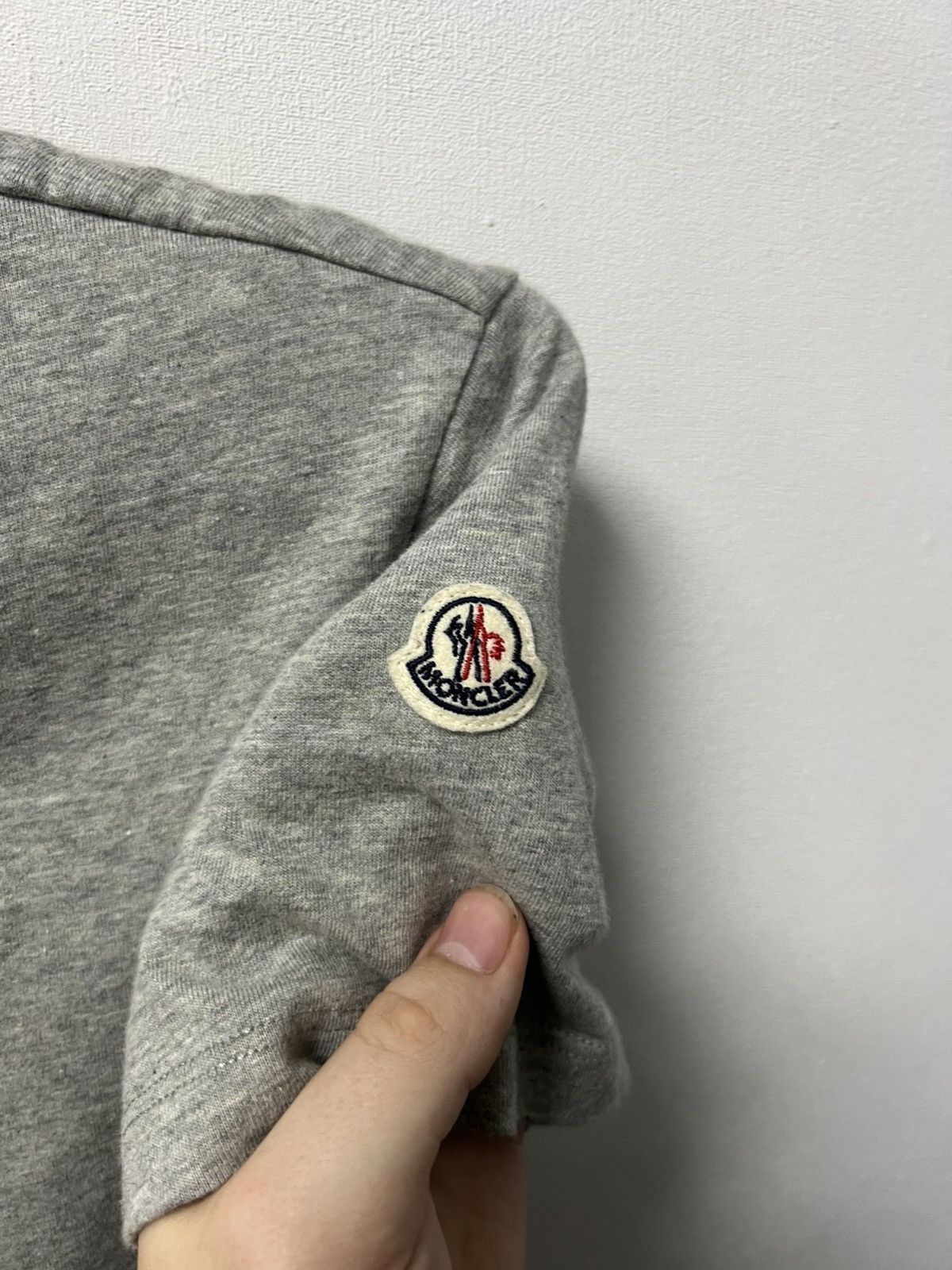 Moncler Mens Moncler Shirt Size US S / EU 44-46 / 1 - 10 Thumbnail