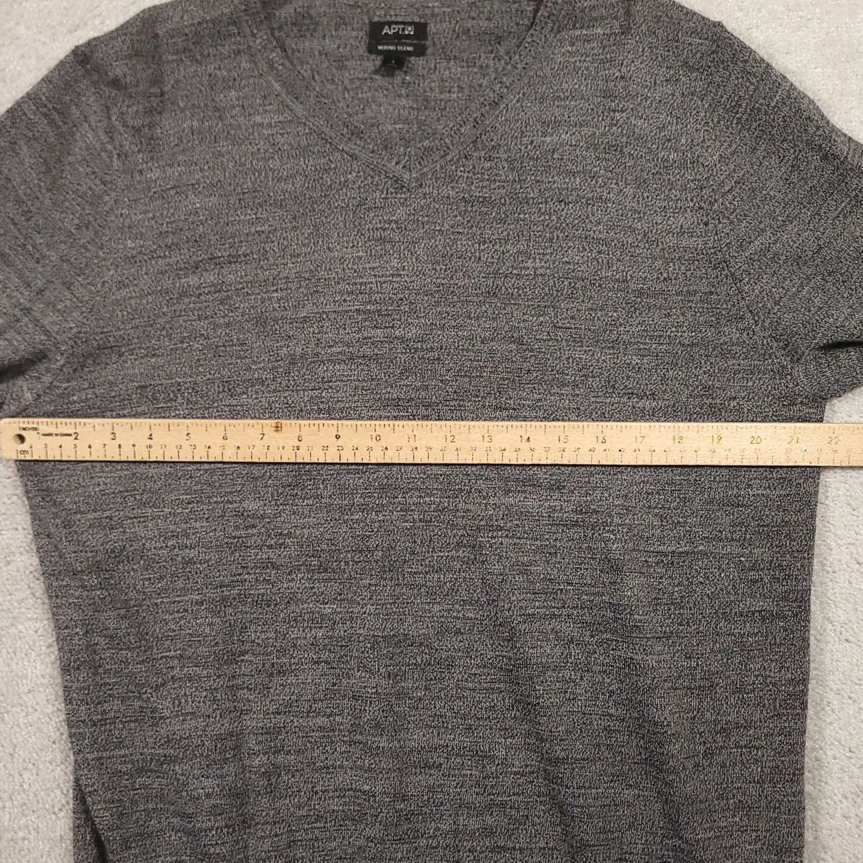 Apt. 9 APT 9 Gray Merino Wool Blend Lightweight V Neck Sweater Large Mens Pullover Knit Shirt Size US L / EU 52-54 / 3 - 3 Thumbnail