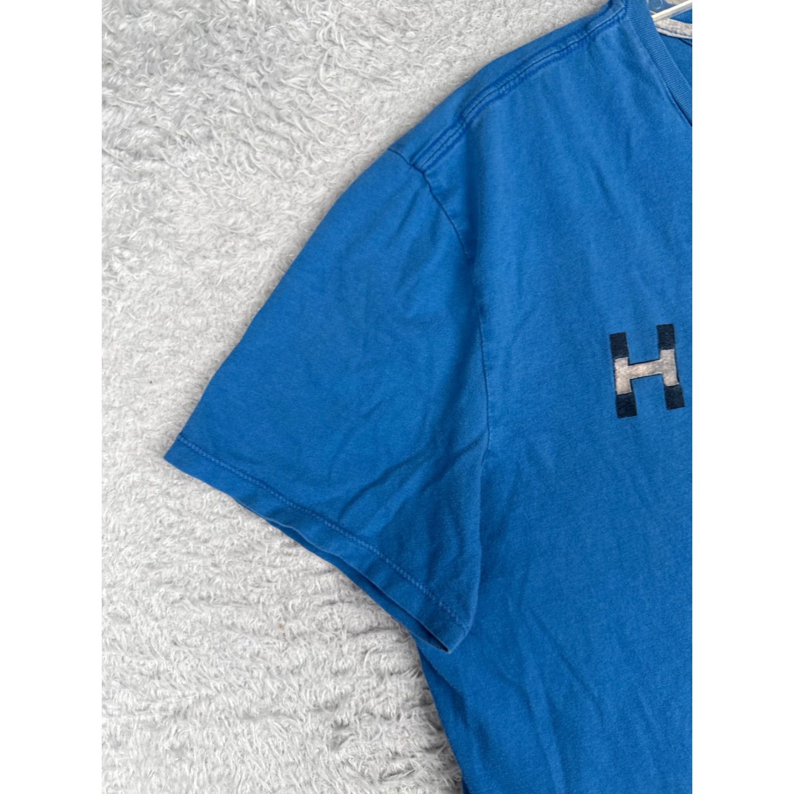 Tommy Hilfiger Tommy Hilfiger Shirt Adult Large Blue Crew Neck Short Sleeve 100% Cotton READ Size US L / EU 52-54 / 3 - 3 Thumbnail