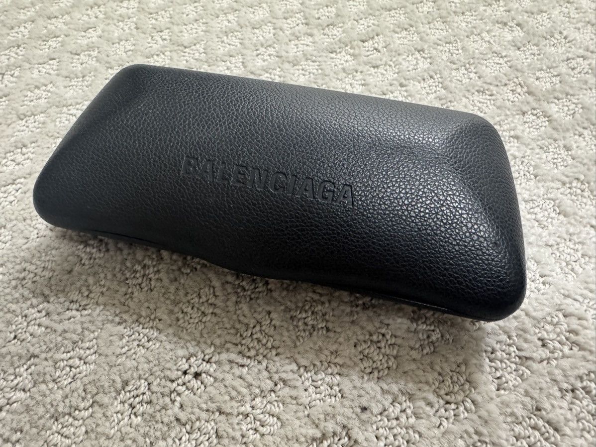 Balenciaga Balenciaga Sunglasses BB047S Cat Eye Black Size ONE SIZE - 6 Thumbnail