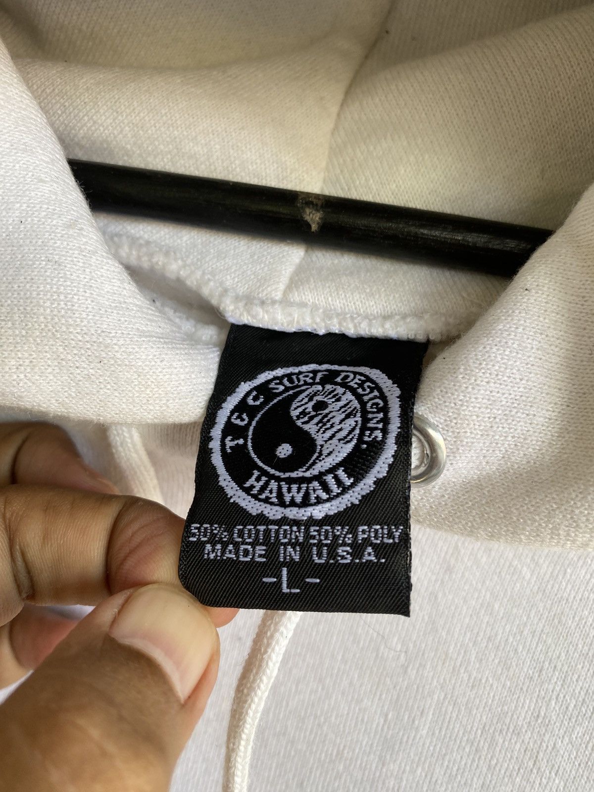 Vintage Vintage T&C Surf Designs Hawaii Hoodie Made in USA - White Size US L / EU 52-54 / 3 - 6 Thumbnail