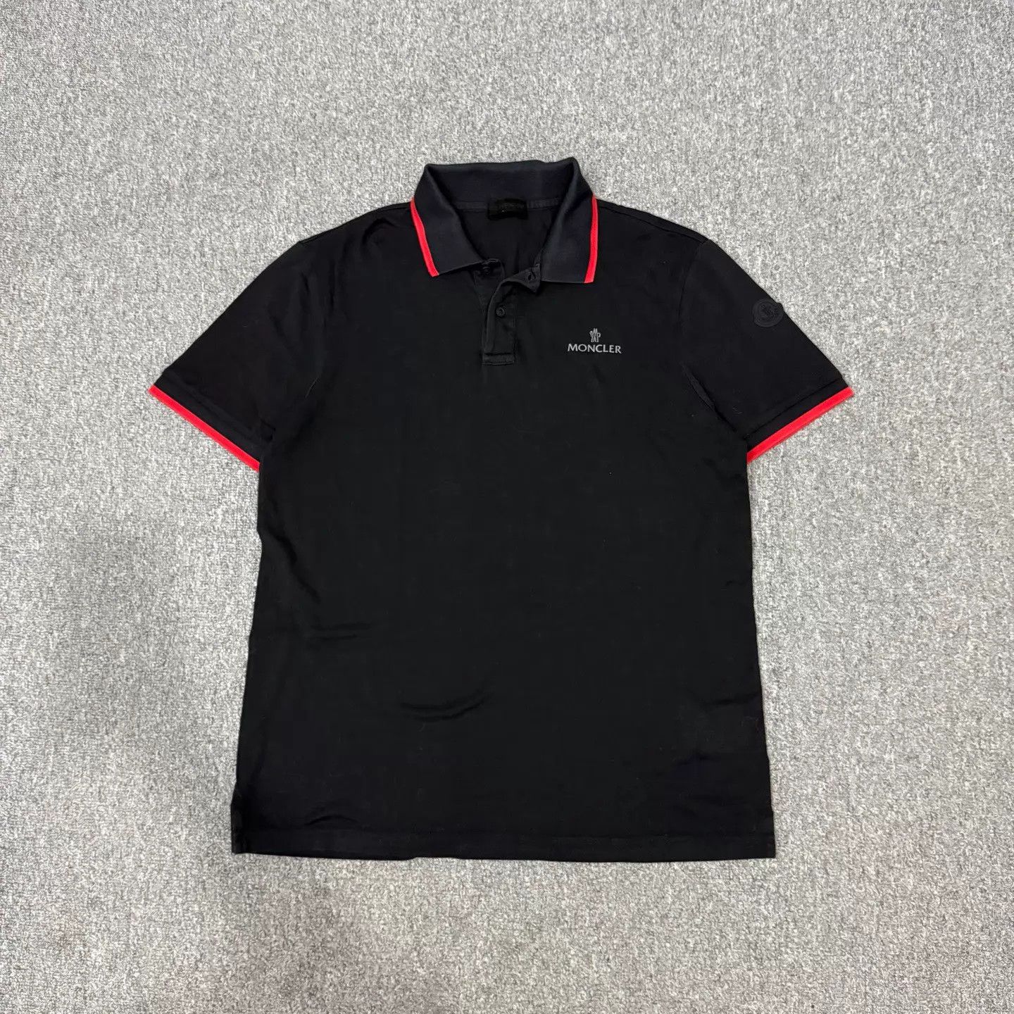 Moncler Moncler Black Chest Logo Short Polo L 99 New Size US L / EU 52-54 / 3 - 1 Thumbnail