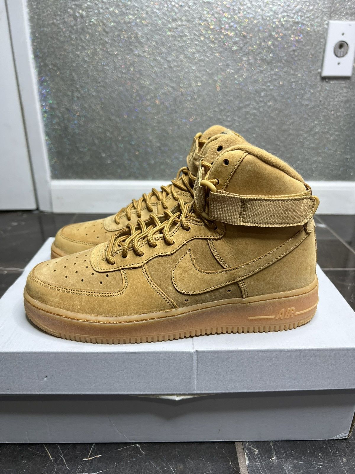 Nike Nike Air Force 1 Mid 07’ Flax High Top Size US 7 / EU 40 - 4 Thumbnail