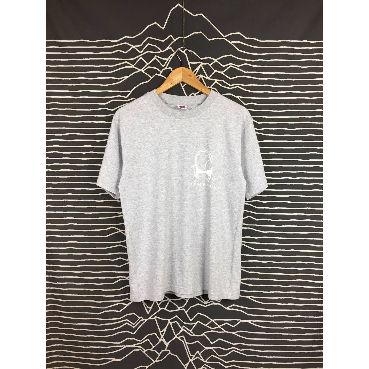 Majestic × Vintage Vtg Majestic Armenia Art Nature Wildlife Animal Tee Size US S / EU 44-46 / 1 - 4 Thumbnail