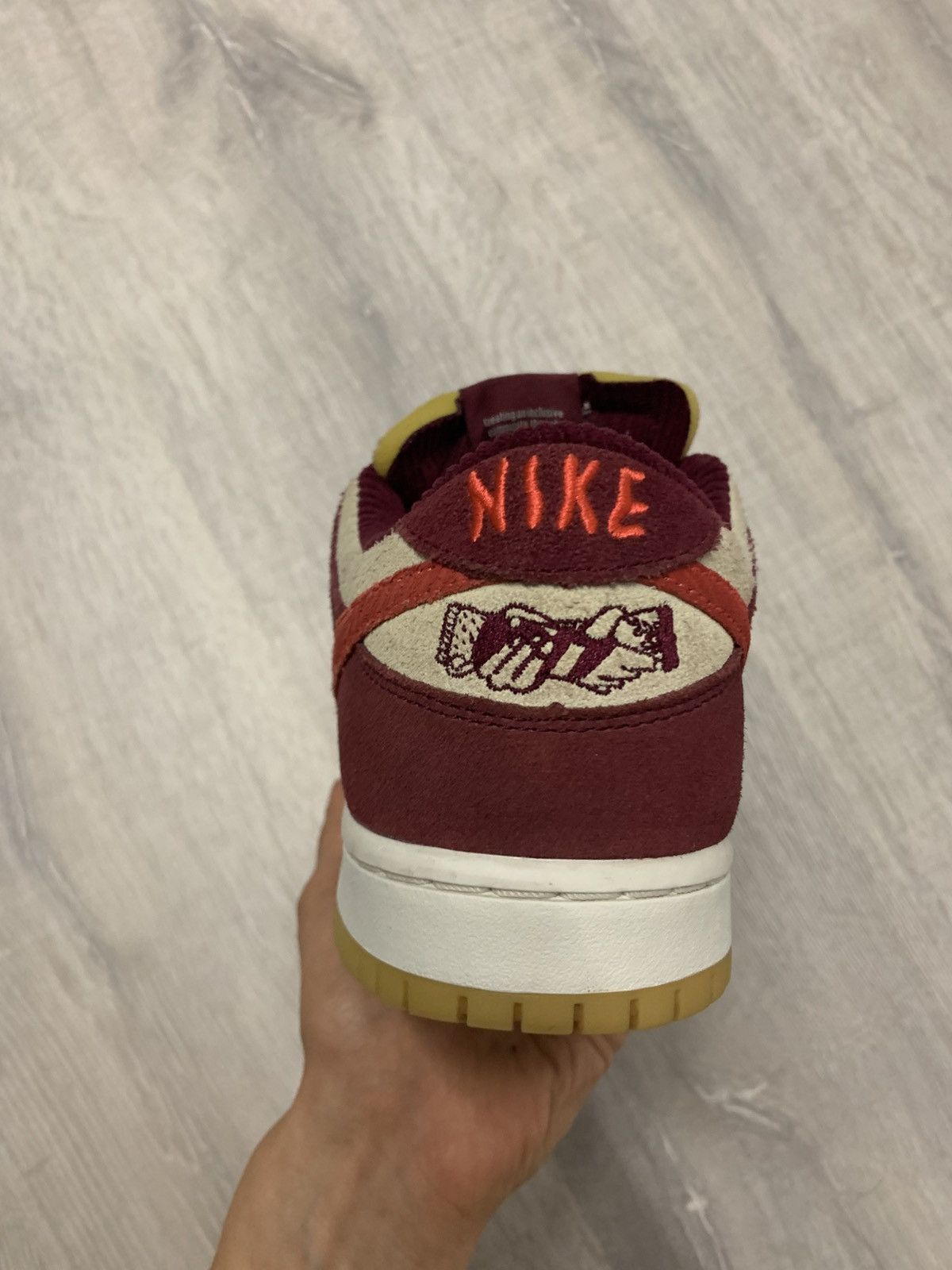 Nike SB Nike sb dunk skate like a girl Size US 8.5 / EU 41-42 - 8 Thumbnail