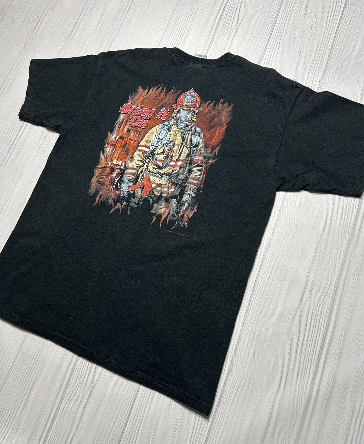 Vintage Vintage 2004 Fireman USA Bring It On T-Shirt Size US XL / EU 56 / 4 - 2 Thumbnail
