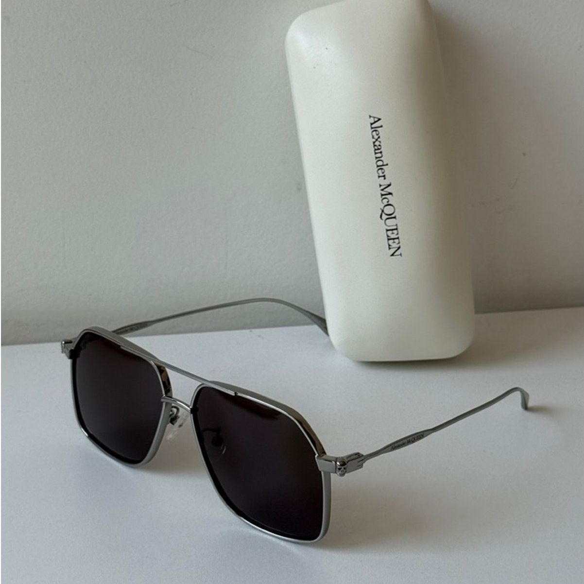 NEW Givenchy GV50047I Cat Eye Pearl Crystal Grey Frames NEW Givenchy GV50047I Cat Eye Pearl Crystal Grey Frames main image 3
