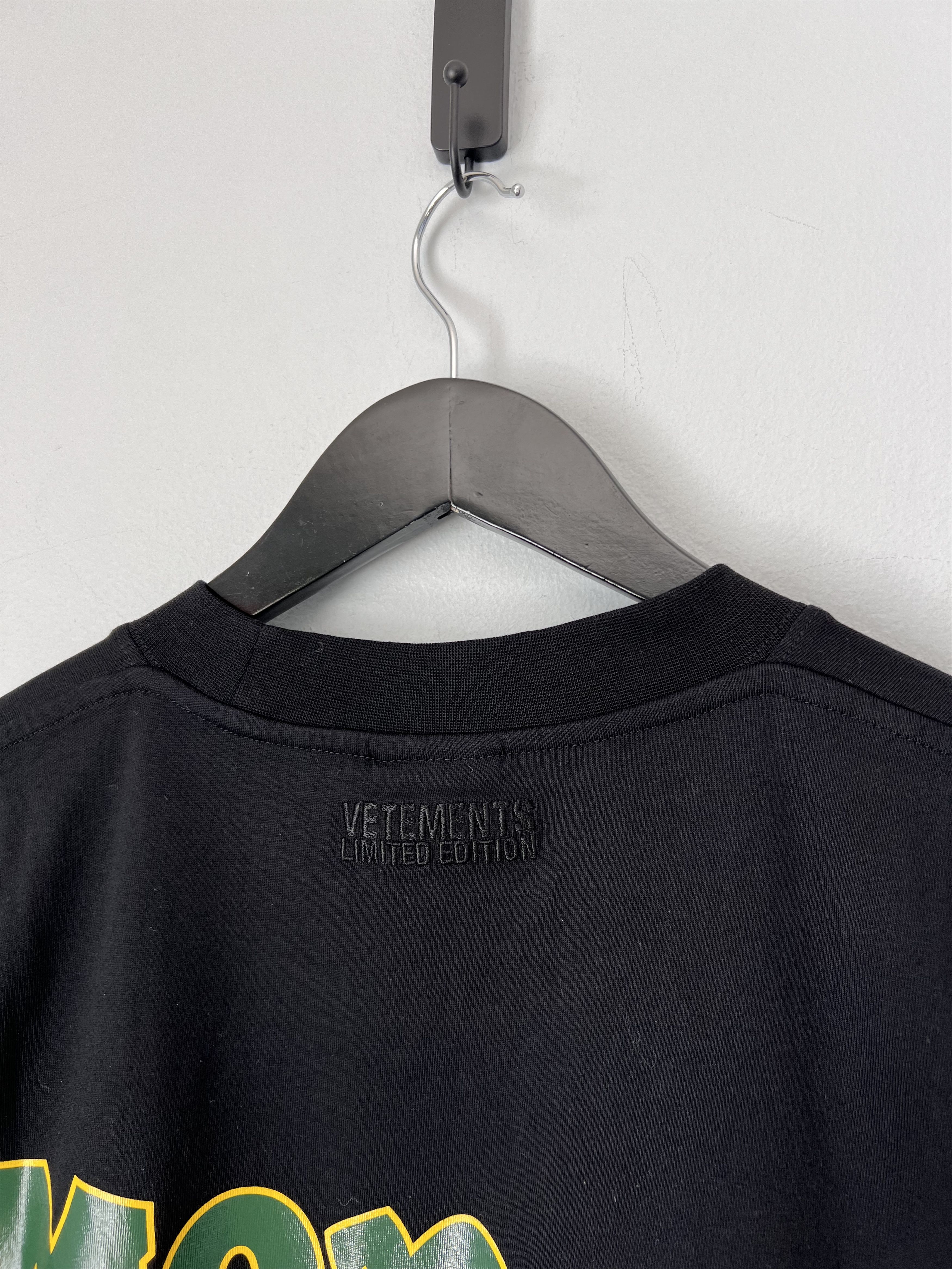 Vetements VETEMENTS Money Can't Make Me Happy Tee in Black Size US L / EU 52-54 / 3 - 5 Thumbnail