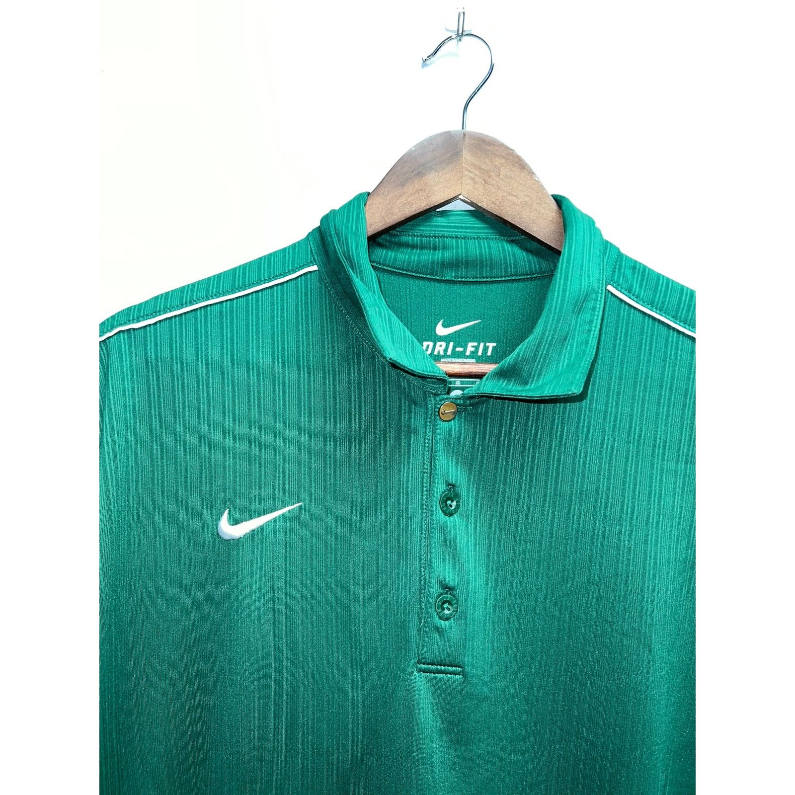Vintage Nike Dri Fit Polo Shirt Legends Short Sleeve Dri-Fit Top L Size US L / EU 52-54 / 3 - 2 Thumbnail