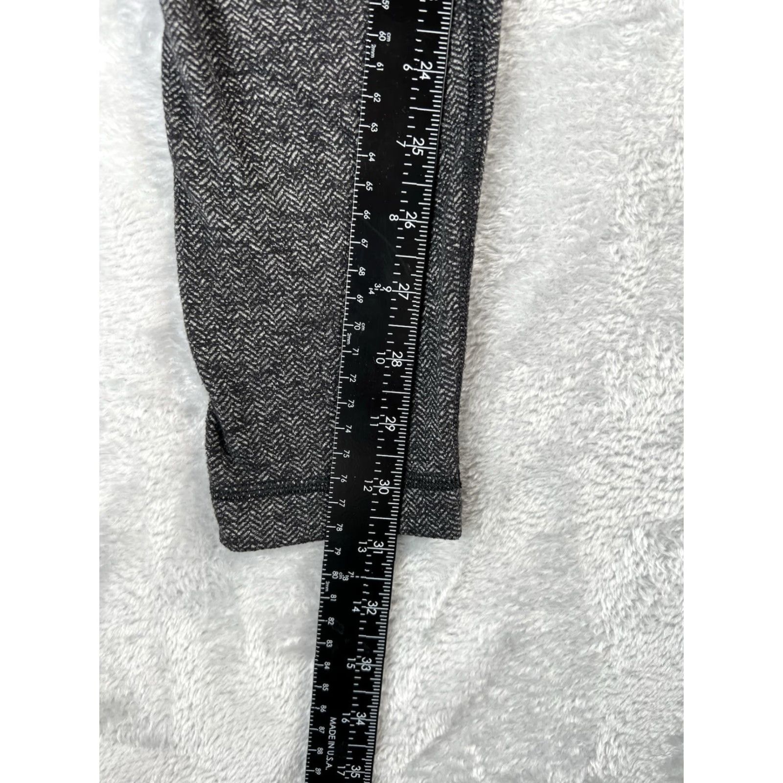 Lululemon Lululemon Leggings Womens Size 8 Charcoal Gray Herringbone Fitness Yoga Align II 25 Size 30" / US 8 / IT 44 - 7 Thumbnail