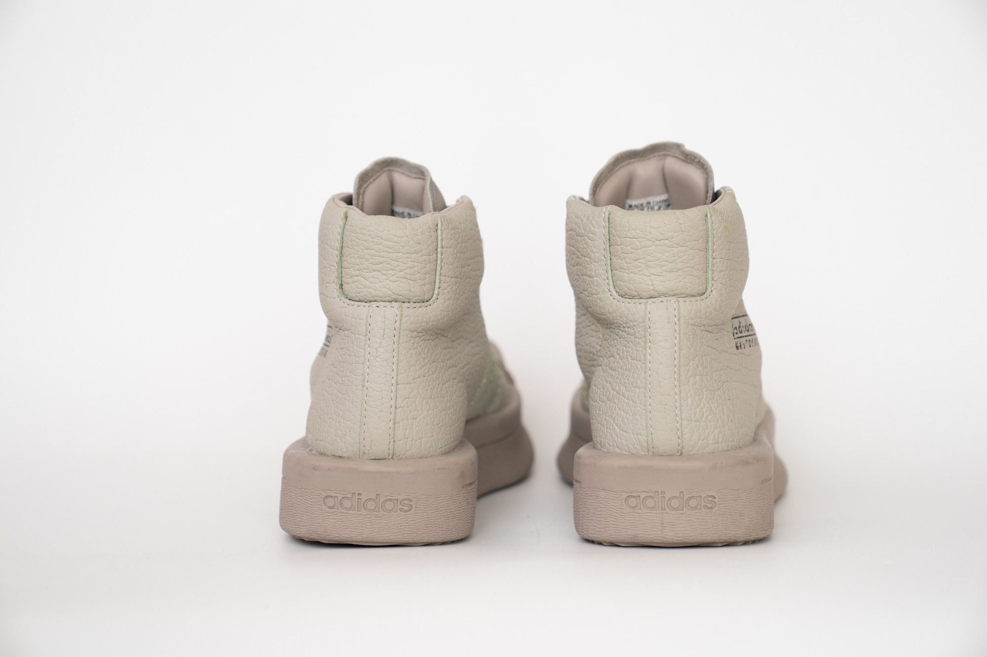 Adidas × Rick Owens Rick Owens x adidas Mastodon Pro Model Pearl US8.5 26.5 Rare Size US 8.5 / EU 41-42 - 10 Thumbnail