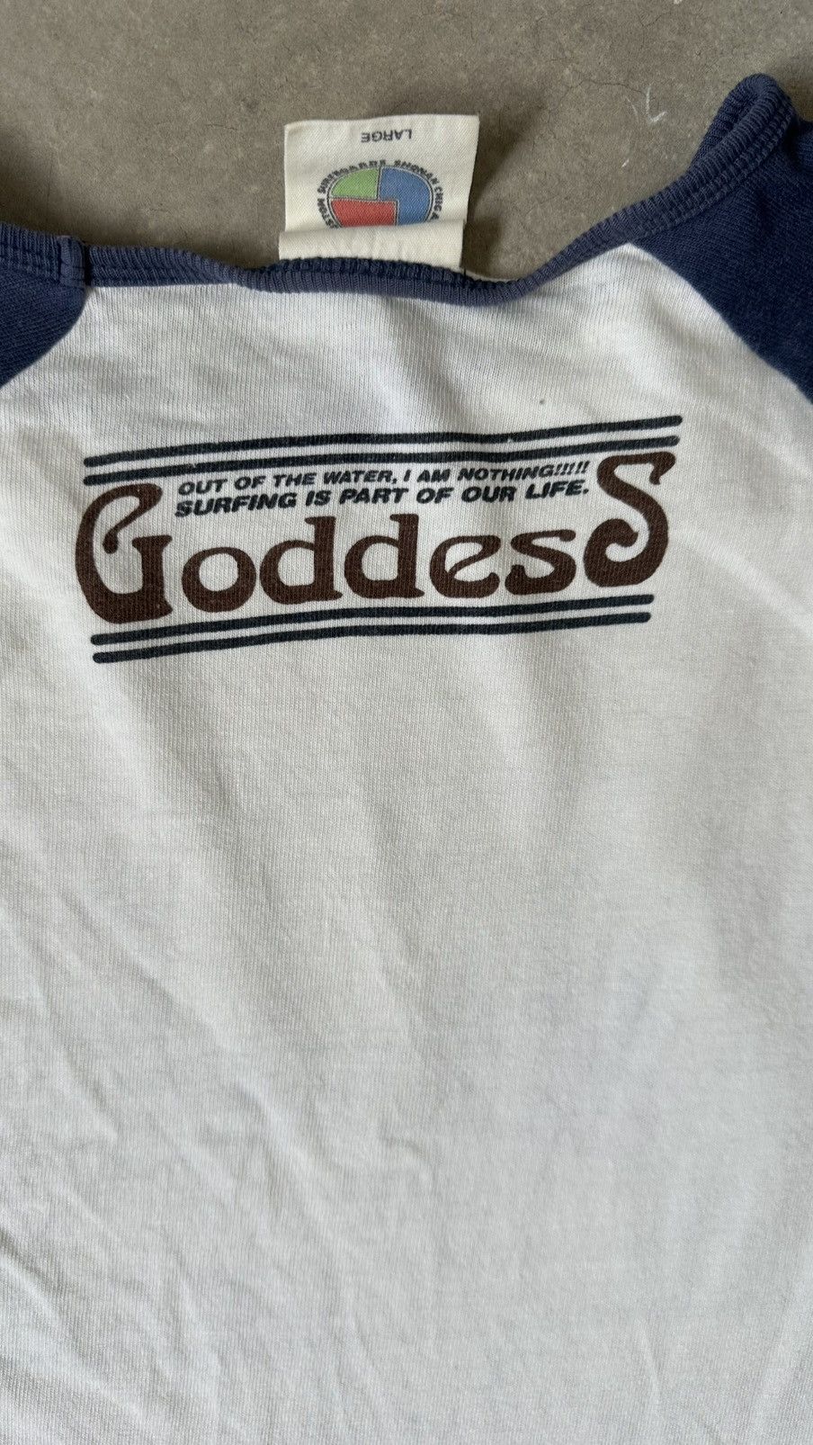Japanese Brand VINTAGE GODDES SURFING RAGLAN TEE Size US M / EU 48-50 / 2 - 8 Thumbnail