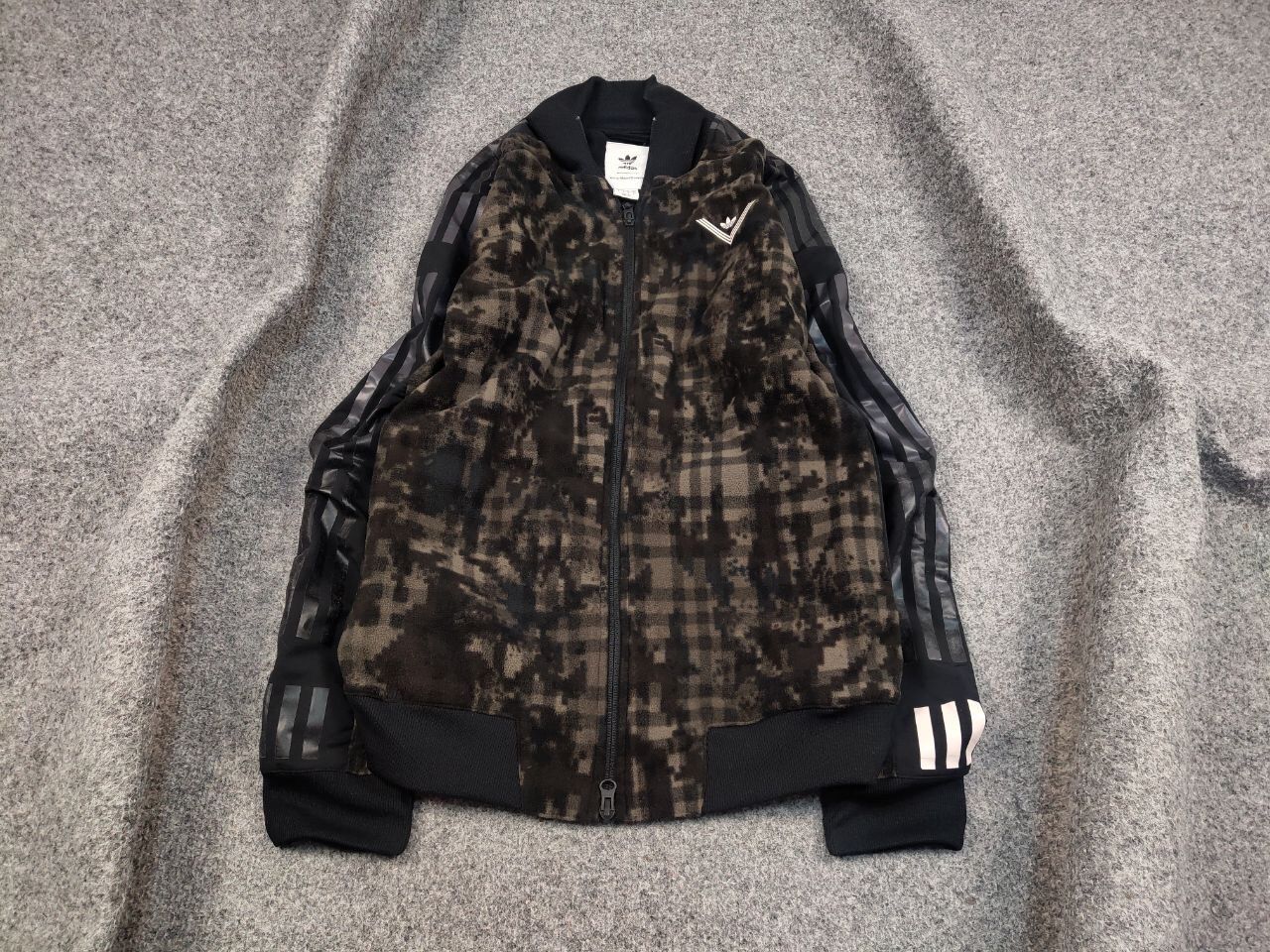 Adidas × White Mountaineering Adidas Originals White Mountaineering fleece Light Jacket Size US S / EU 44-46 / 1 - 3 Thumbnail