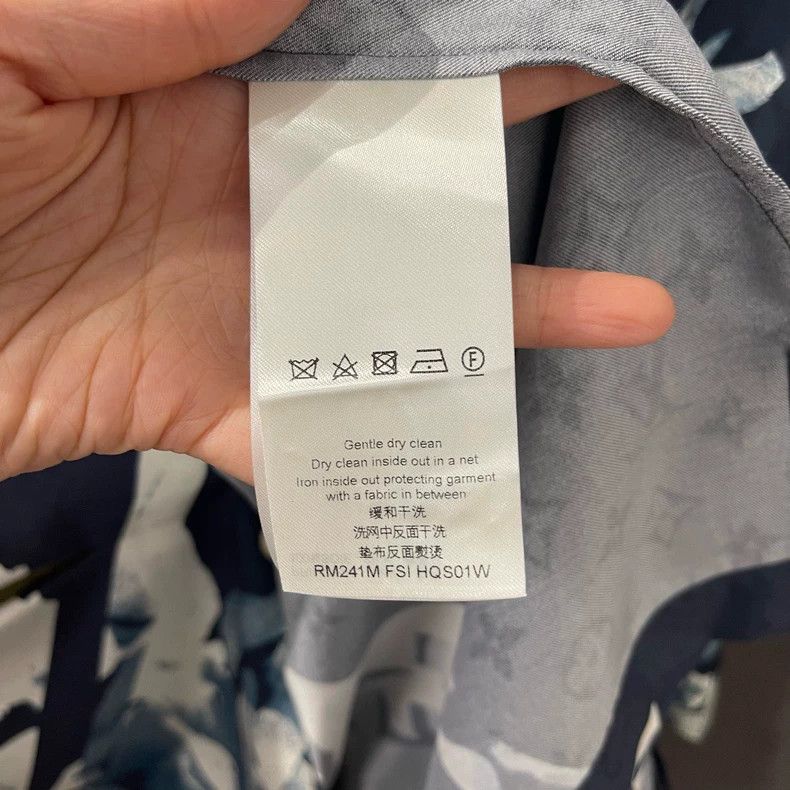 Louis Vuitton Louis Vuitton Flying pigeon printed silk short sleeve shir Size US XL / EU 56 / 4 - 4 Thumbnail