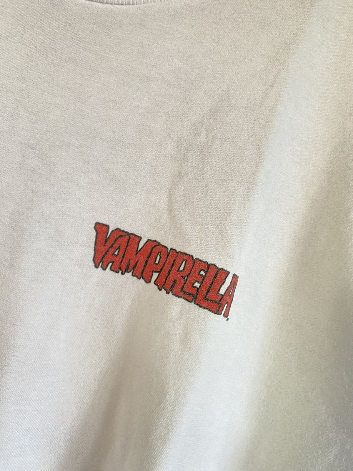 Supreme Supreme x Vampirella Queen of Hearts T-Shirt Size US L / EU 52-54 / 3 - 3 Thumbnail