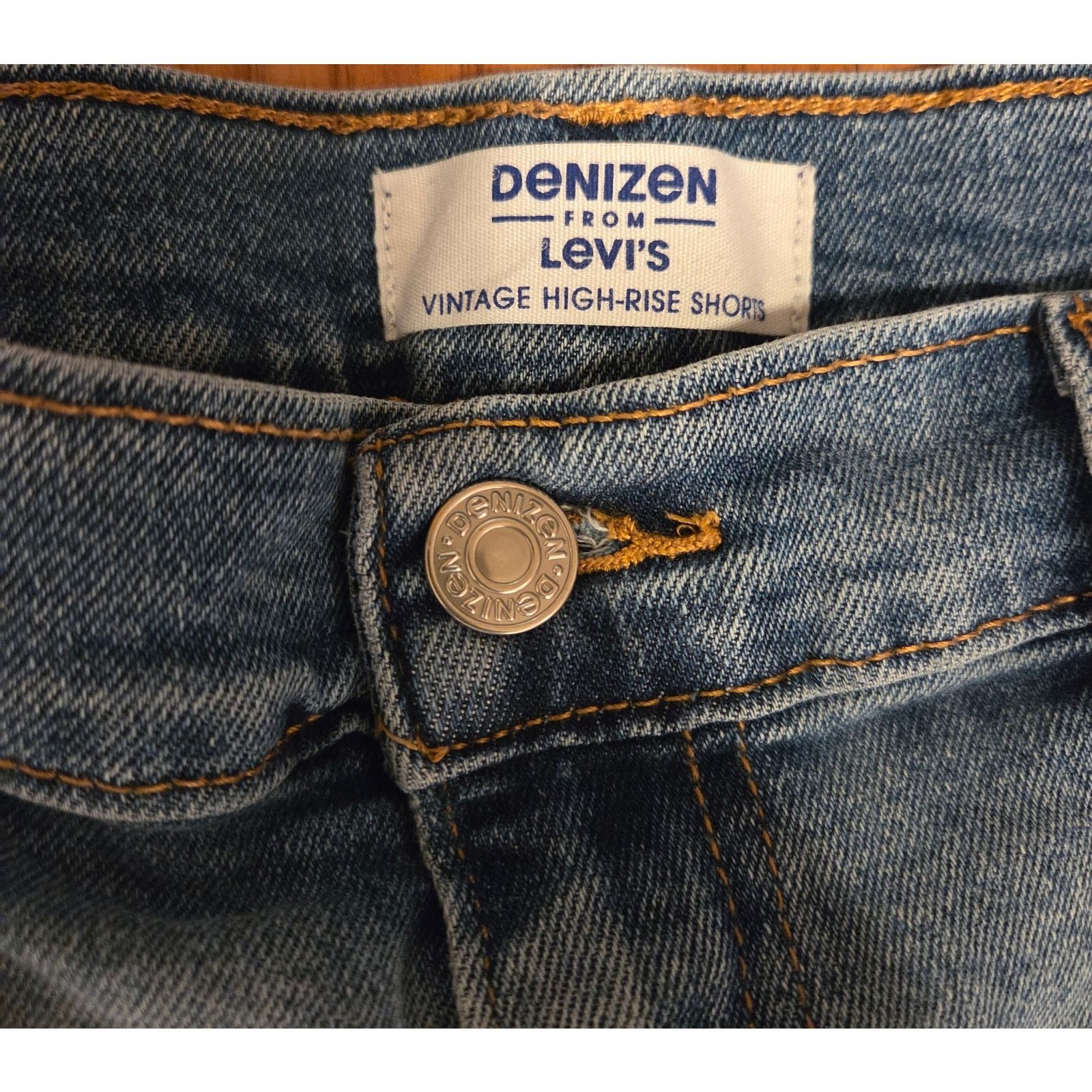 Levi's Levi's Denizen Vintage High Rise Denim Jean Shorts Size 26" / US 2 / IT 38 - 3 Thumbnail