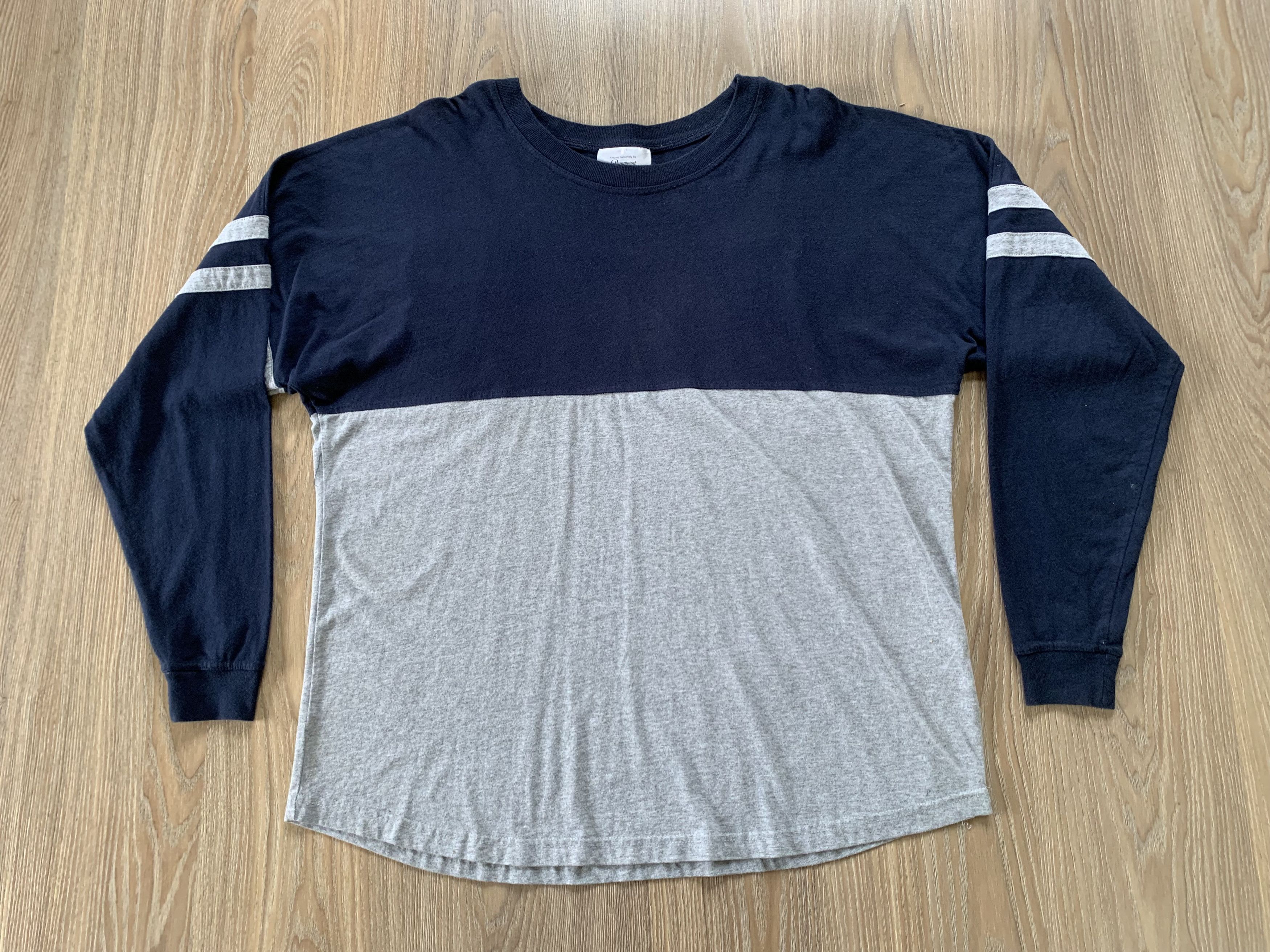 Other Rare Paramount Pictures Printed Reglan Long Sleeve Tee Size US XL / EU 56 / 4 - 2 Thumbnail