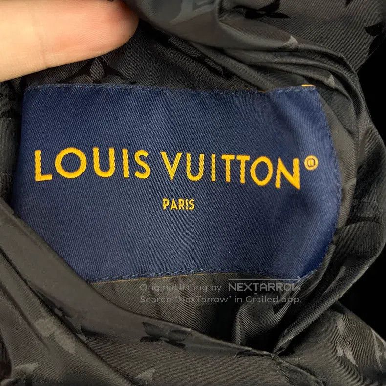 Louis Vuitton Louis Vuitton Solid leather logo zip-up hooded long-sleeve Size US S / EU 44-46 / 1 - 6 Thumbnail