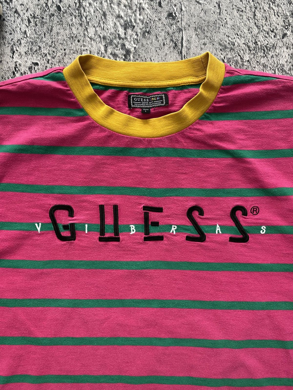 Guess × Vintage Tee t-shirt Guess x balvsn Streetwear USA vintage boxy Size US L / EU 52-54 / 3 - 3 Thumbnail