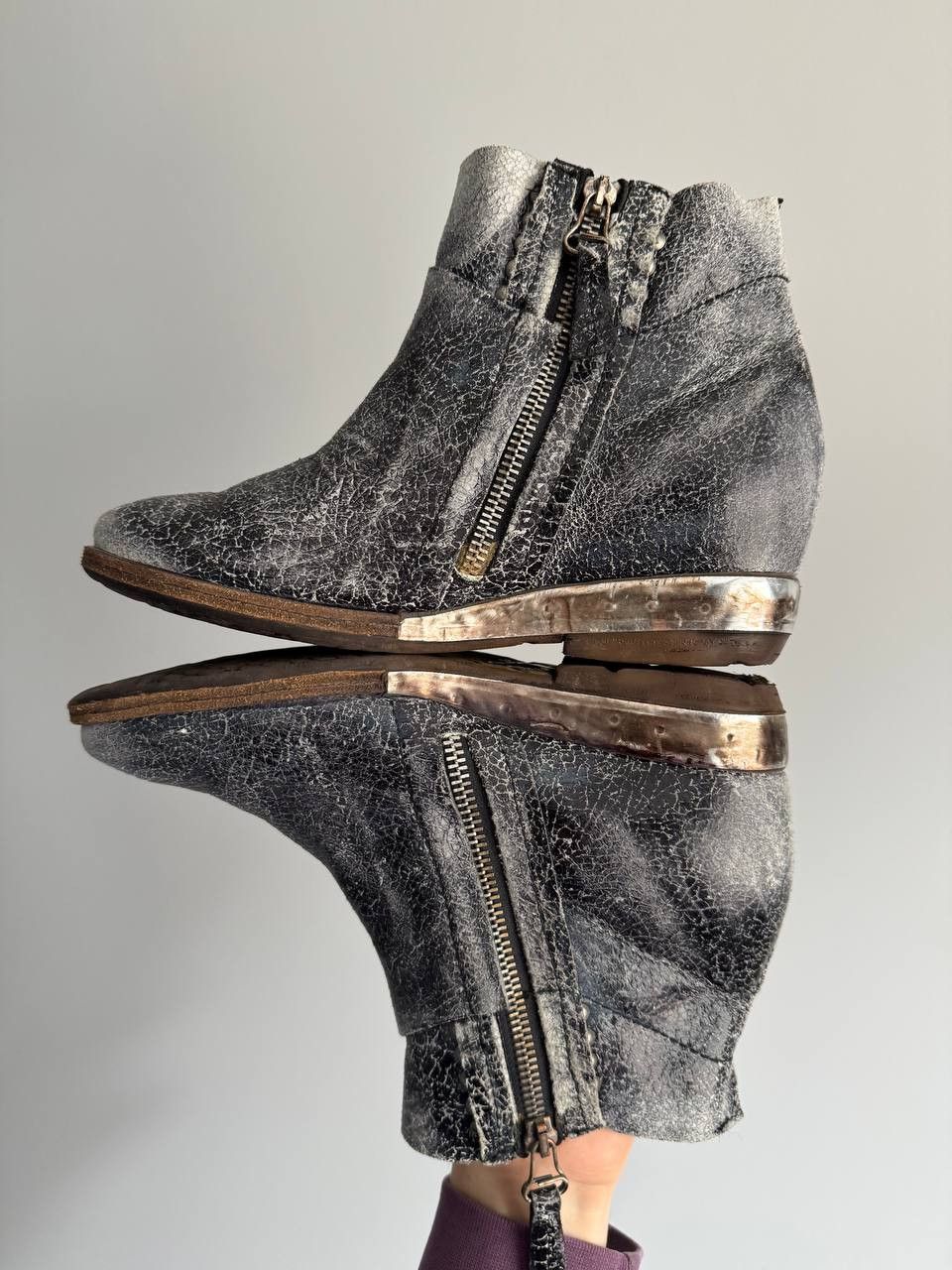 A.S.98 A.S.98 Airstep Metallic Distressed Leather Ankle Boots Size US 7 / IT 37 - 8 Thumbnail