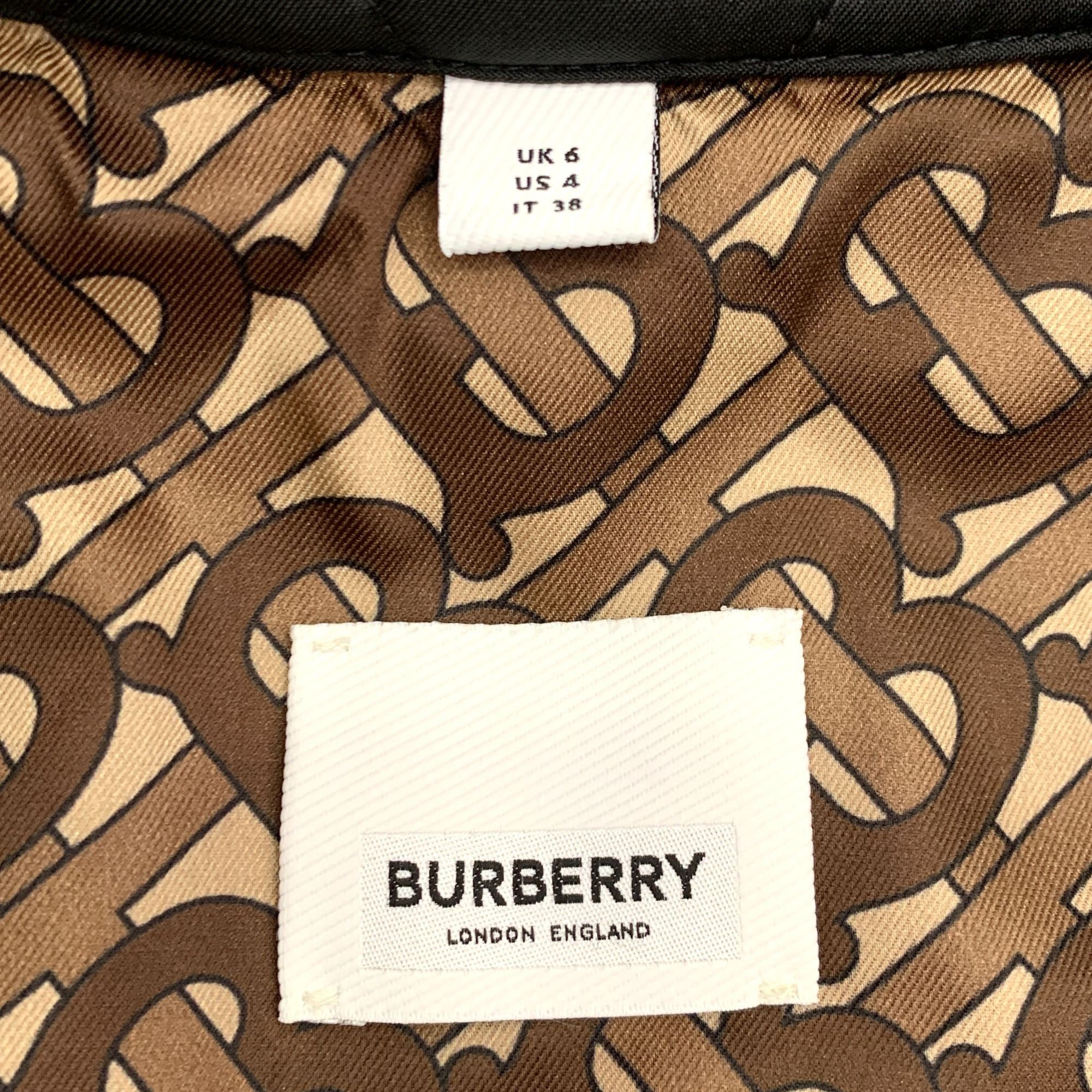 Burberry Burberry Womens Black Quilted Jacket With Velvet Collar & Ci Size S / US 4 / IT 40 - 2 Thumbnail