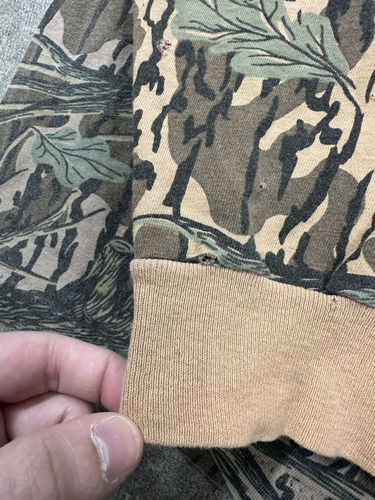 Mossy Oaks Vintage 90s Mossy Oak Original Camo LS Pocket T-Shirt Size US XL / EU 56 / 4 - 15 Thumbnail
